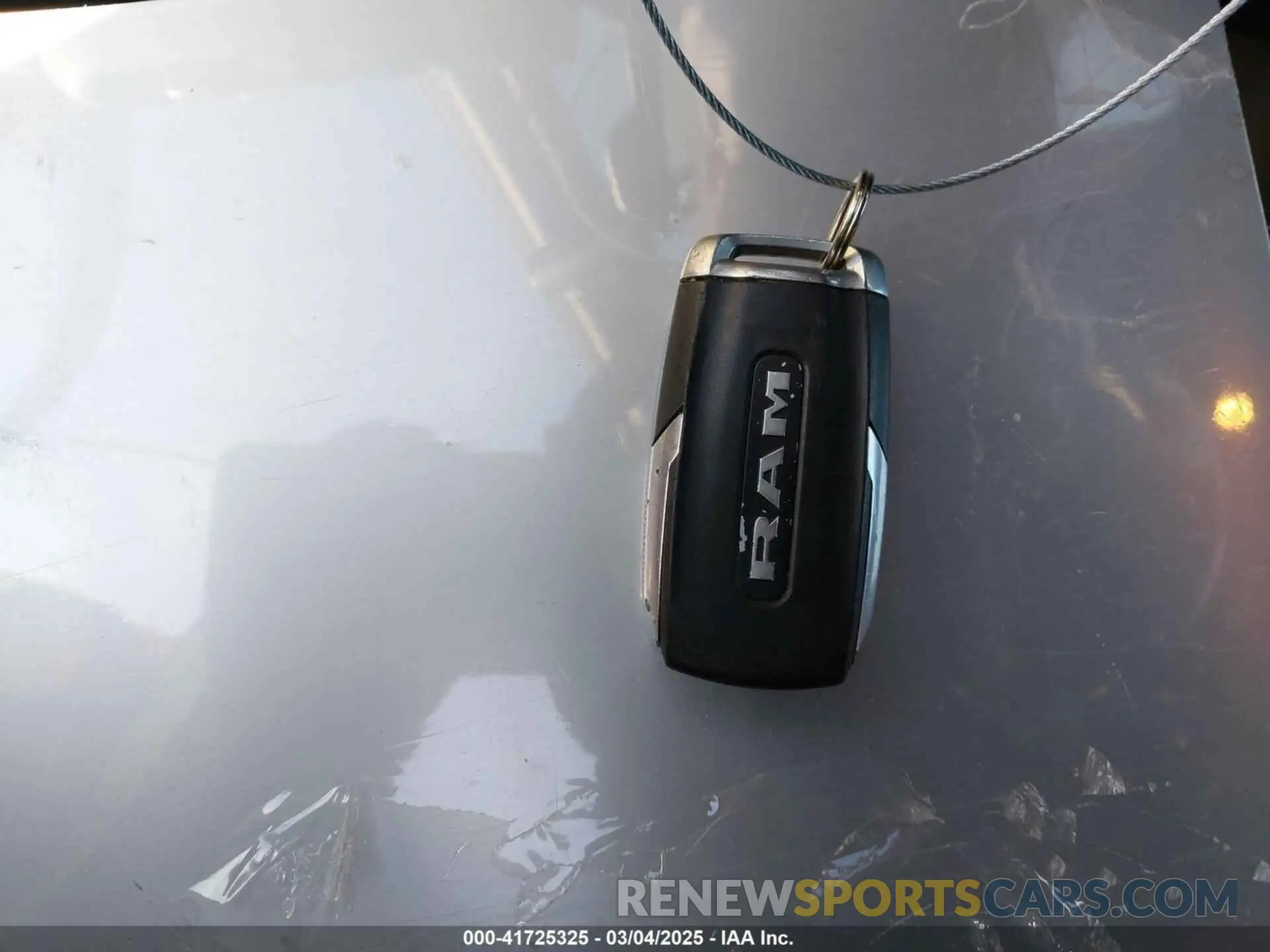 11 fotografías del automóvil dañado 1C6SRFLT8LN130355 RAM 1500 2020