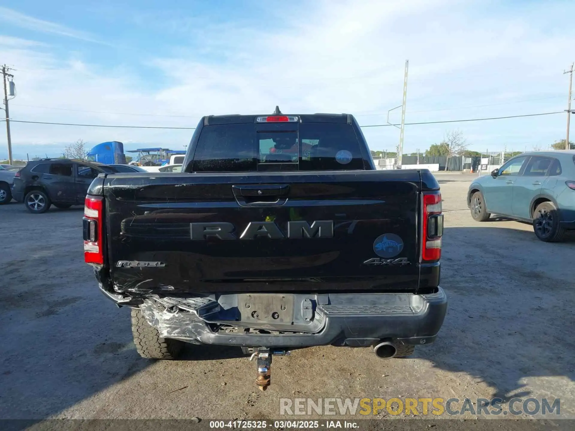 17 fotografías del automóvil dañado 1C6SRFLT8LN130355 RAM 1500 2020