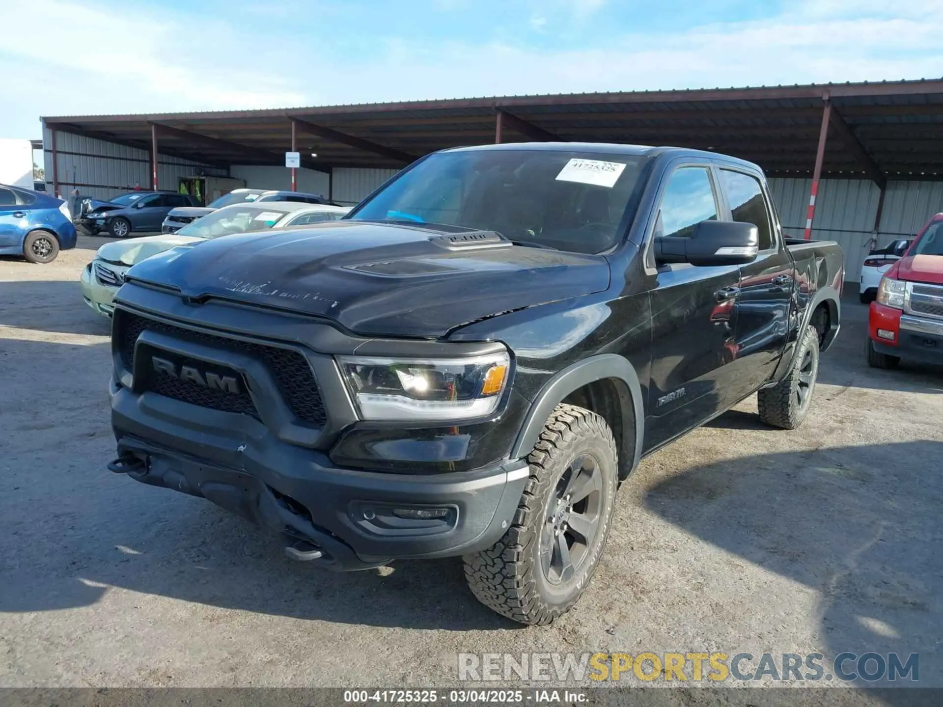 2 fotografías del automóvil dañado 1C6SRFLT8LN130355 RAM 1500 2020