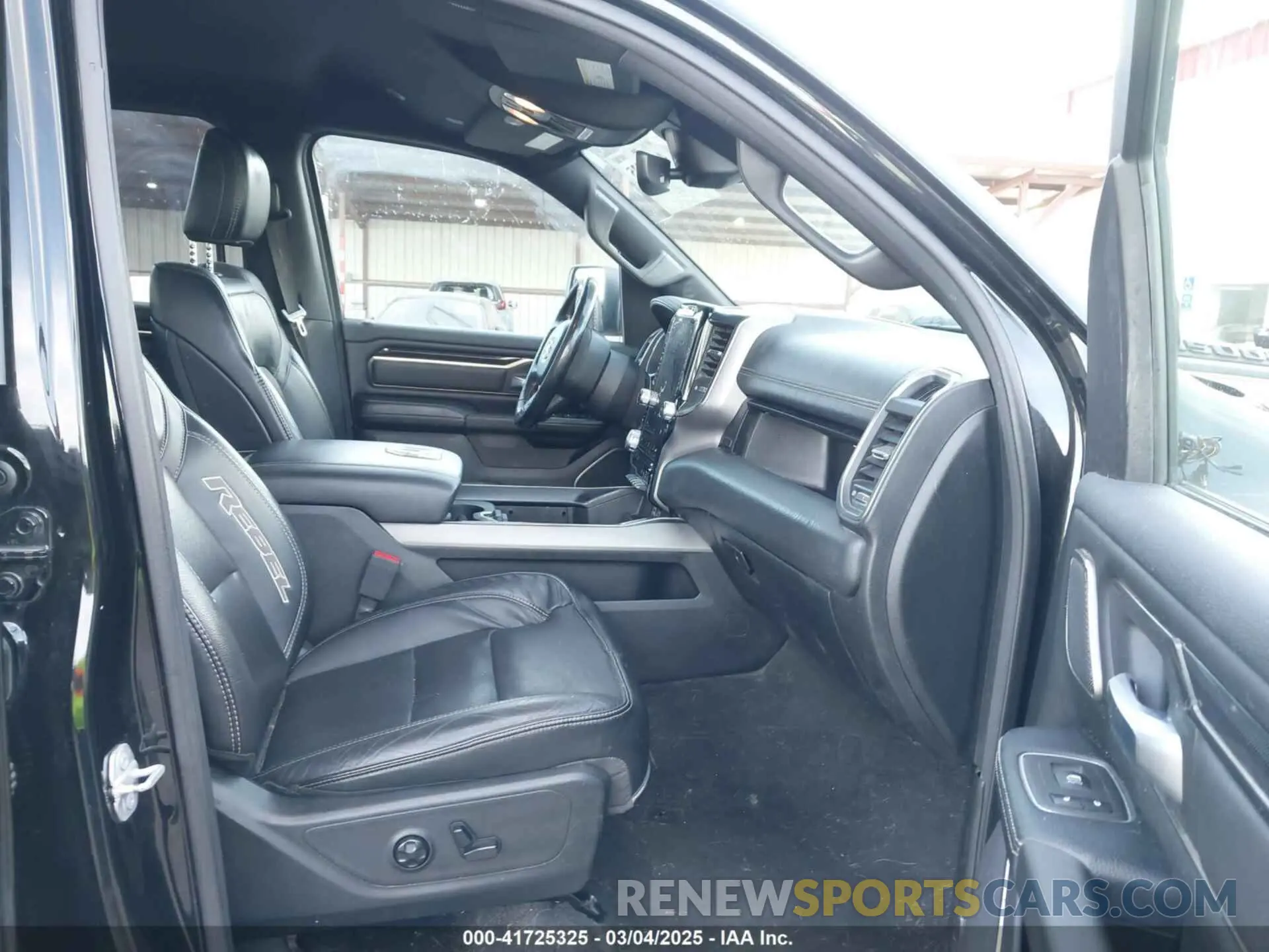 5 fotografías del automóvil dañado 1C6SRFLT8LN130355 RAM 1500 2020