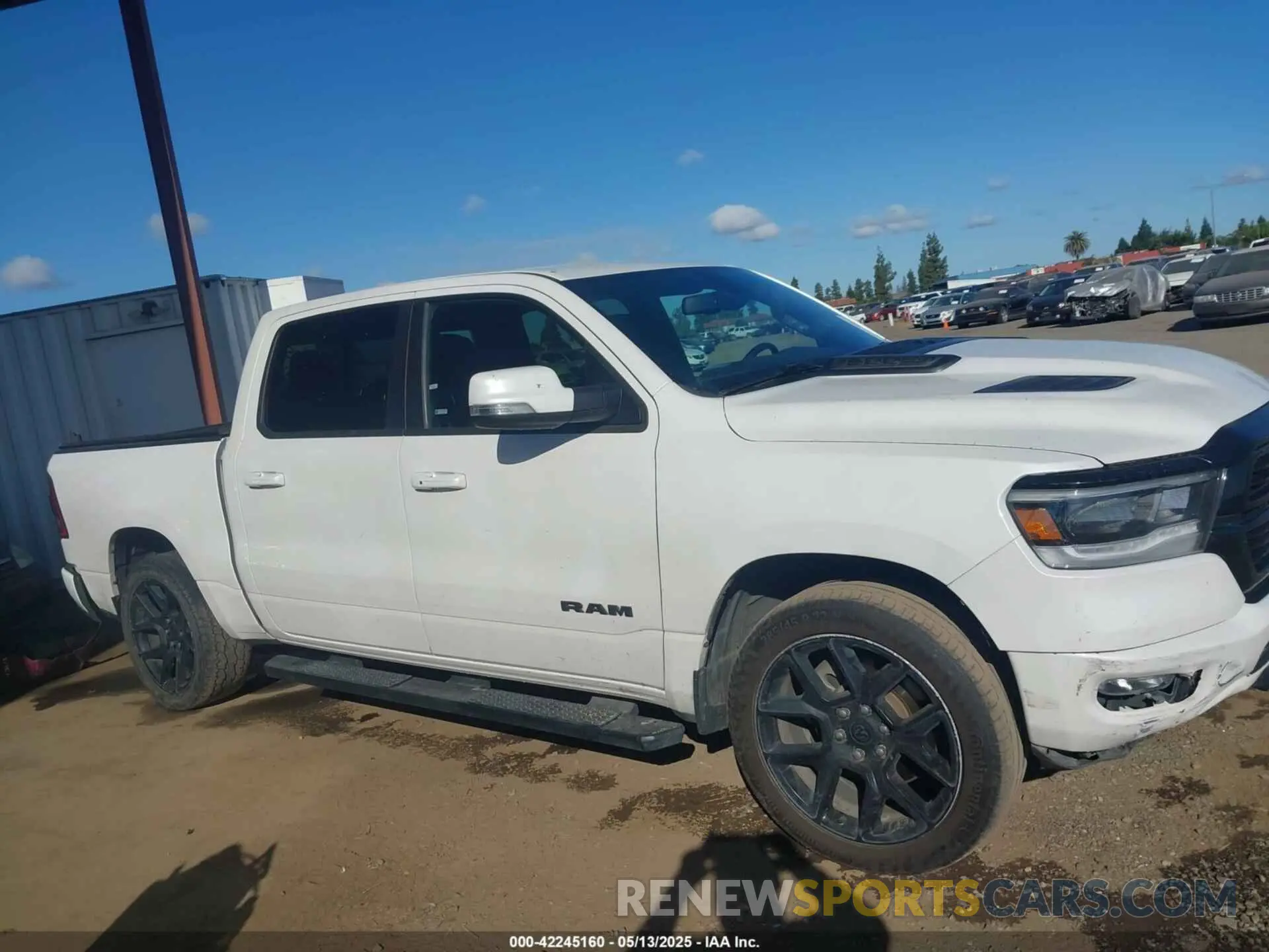 13 fotografías del automóvil dañado 1C6SRFLT8LN332550 RAM 1500 2020