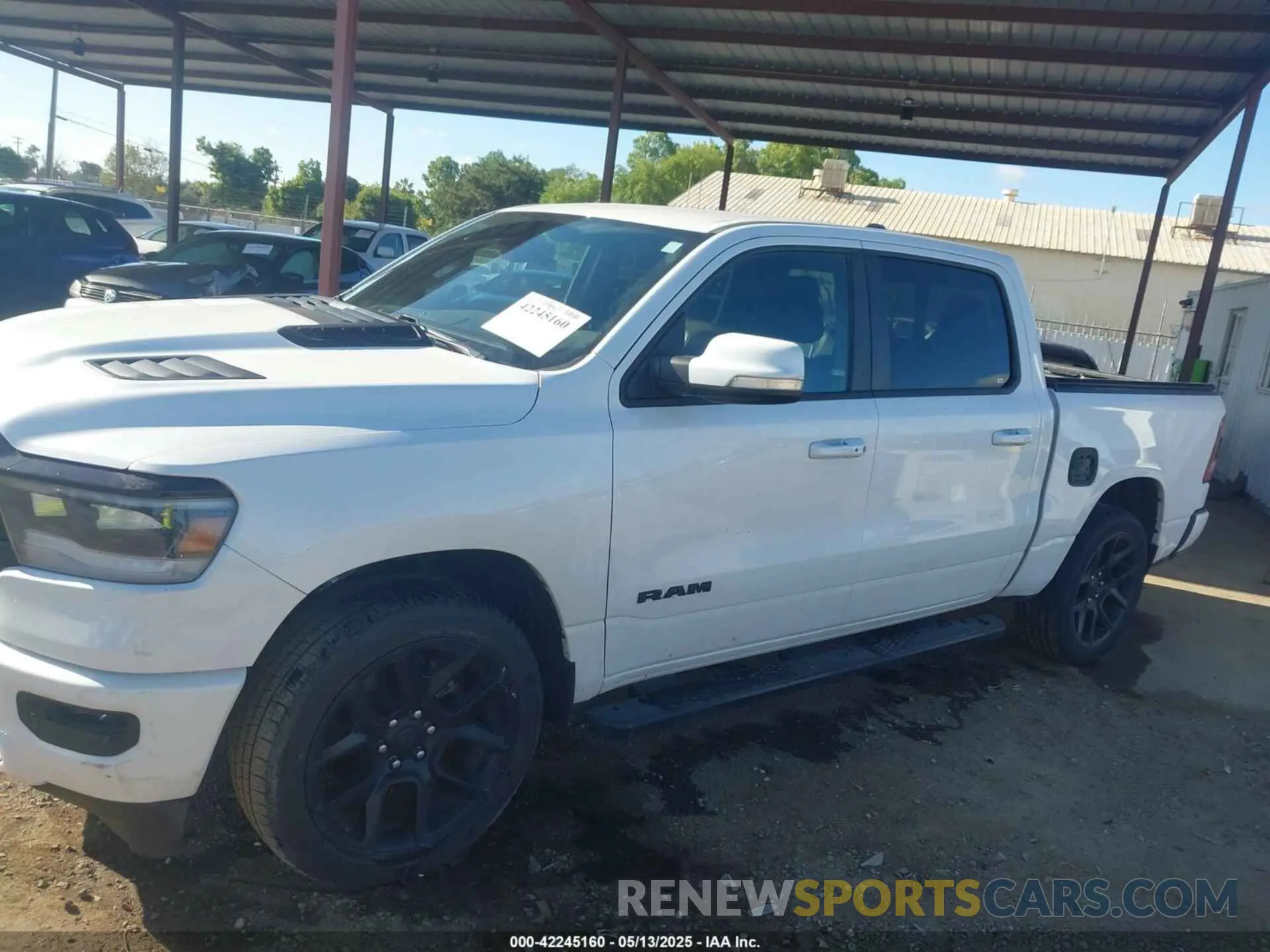 14 fotografías del automóvil dañado 1C6SRFLT8LN332550 RAM 1500 2020