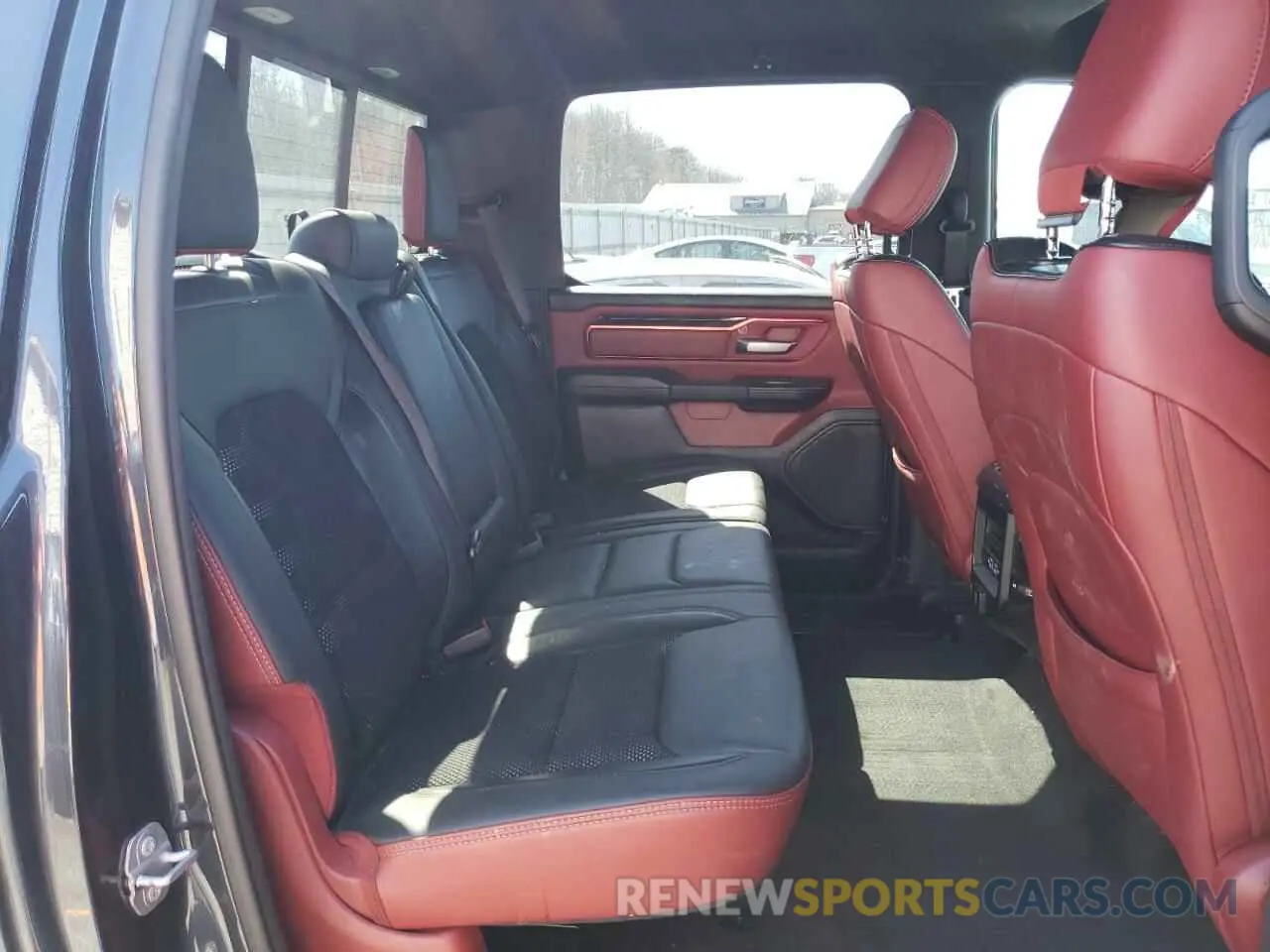 10 fotografías del automóvil dañado 1C6SRFLTXLN342707 RAM 1500 2020
