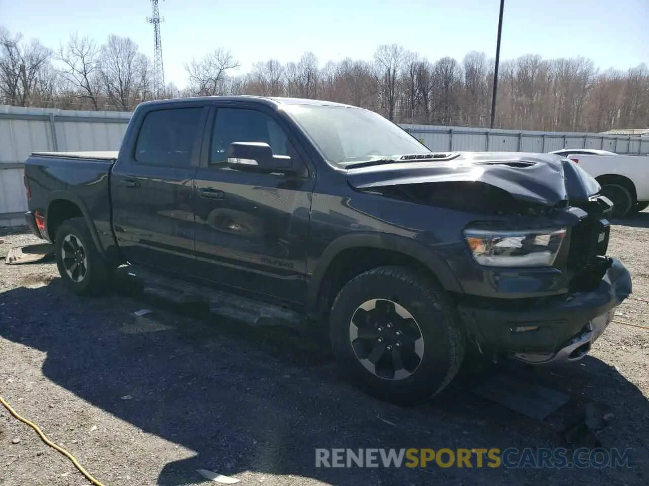 4 fotografías del automóvil dañado 1C6SRFLTXLN342707 RAM 1500 2020