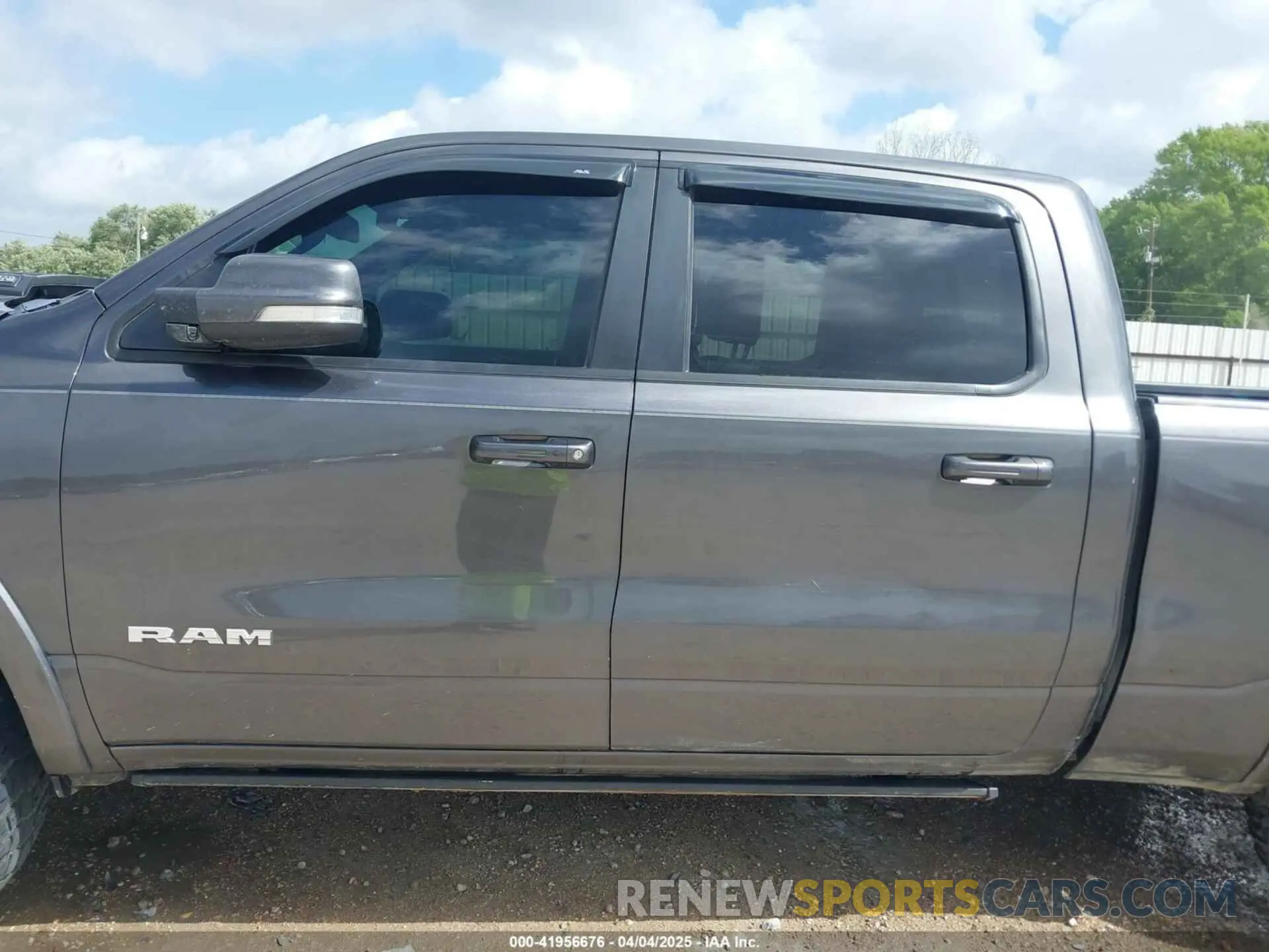 13 fotografías del automóvil dañado 1C6SRFRT5LN131230 RAM 1500 2020