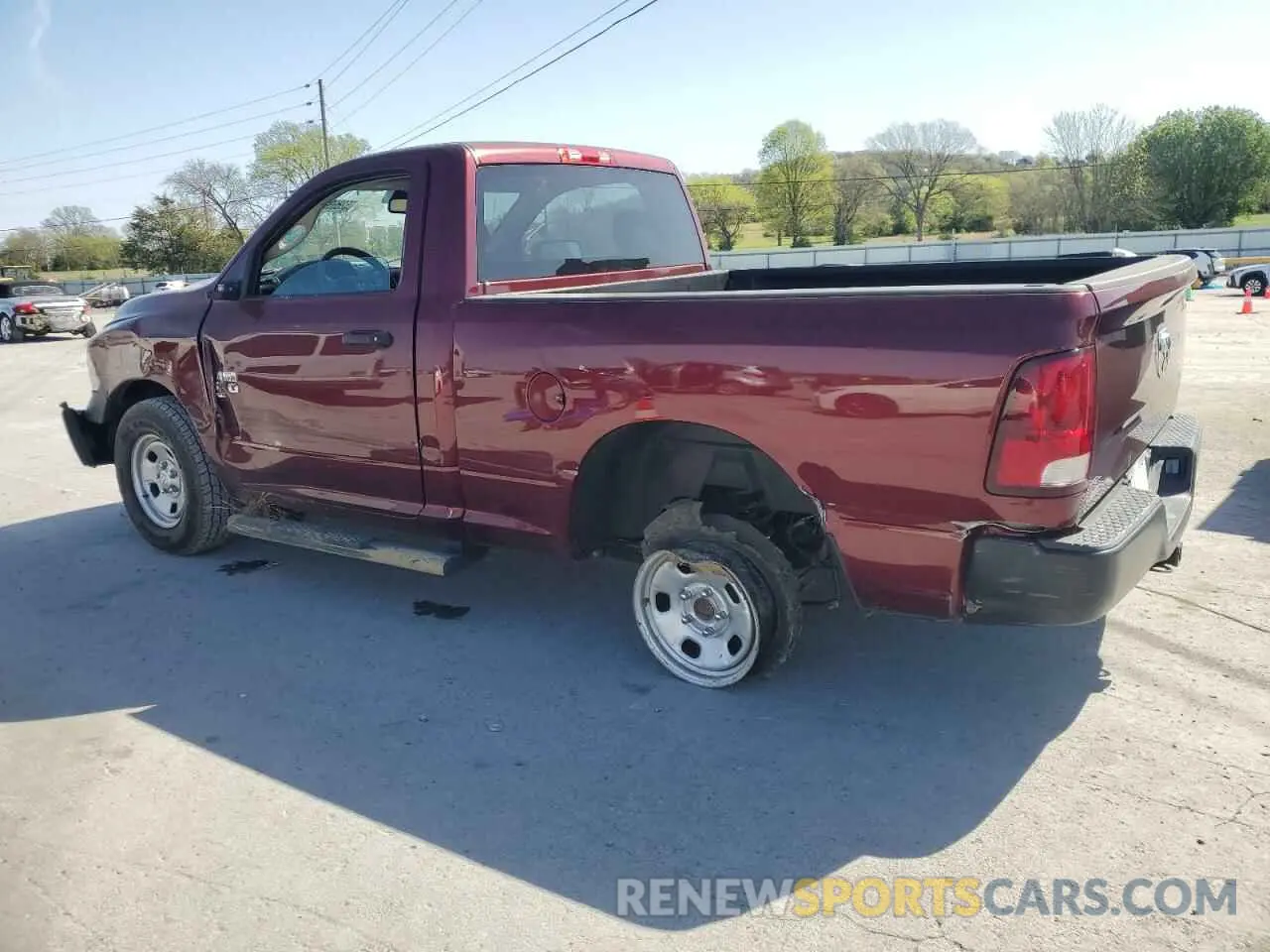 2 fotografías del automóvil dañado 3C6JR6AG0LG122499 RAM 1500 2020