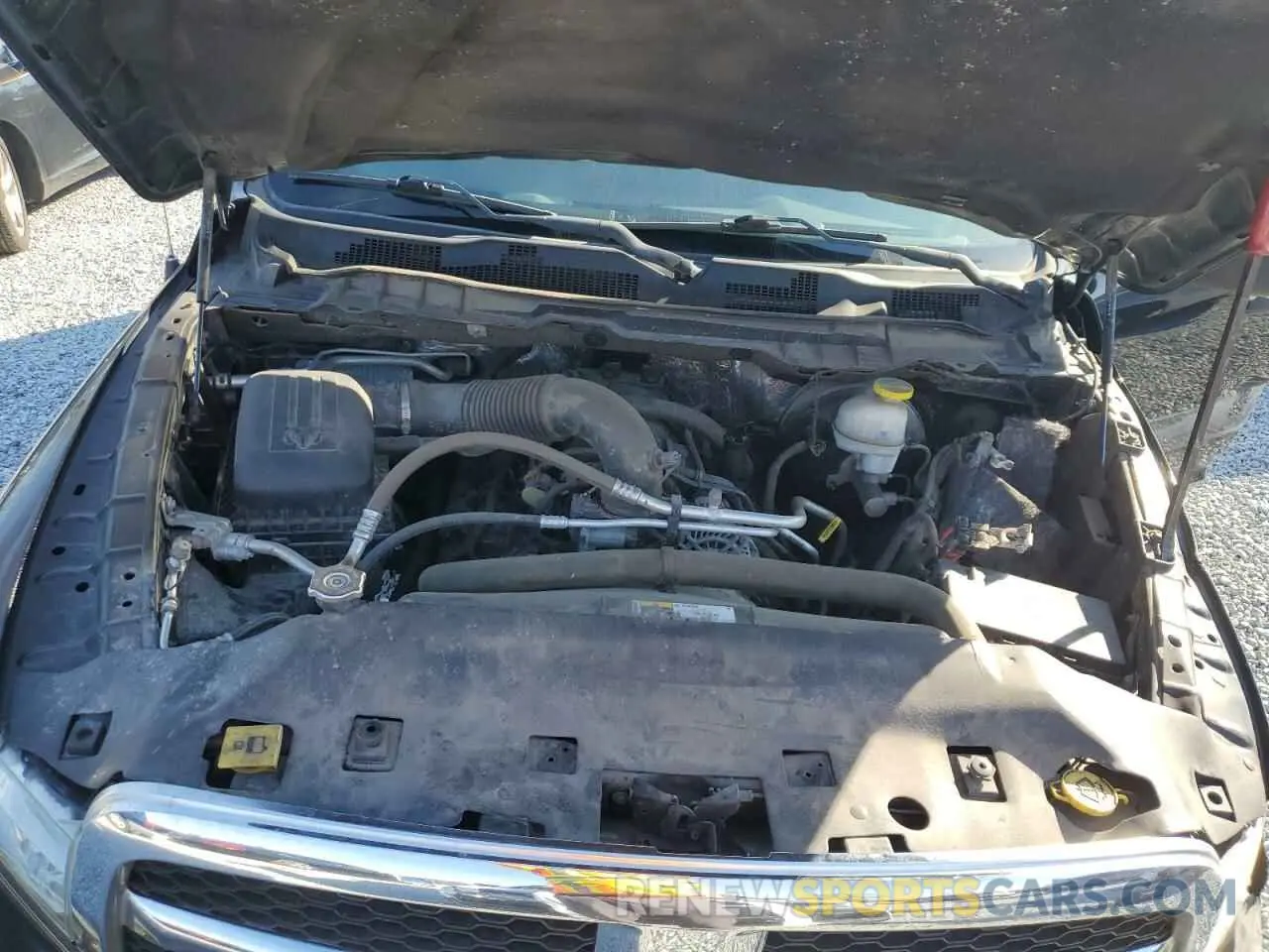 11 fotografías del automóvil dañado 3C6RR6KT2LG130246 RAM 1500 2020