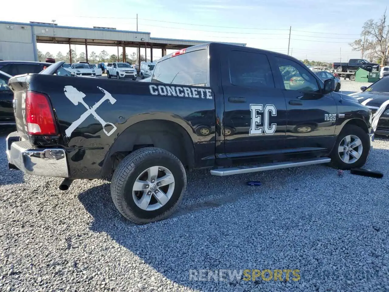 3 fotografías del automóvil dañado 3C6RR6KT2LG130246 RAM 1500 2020