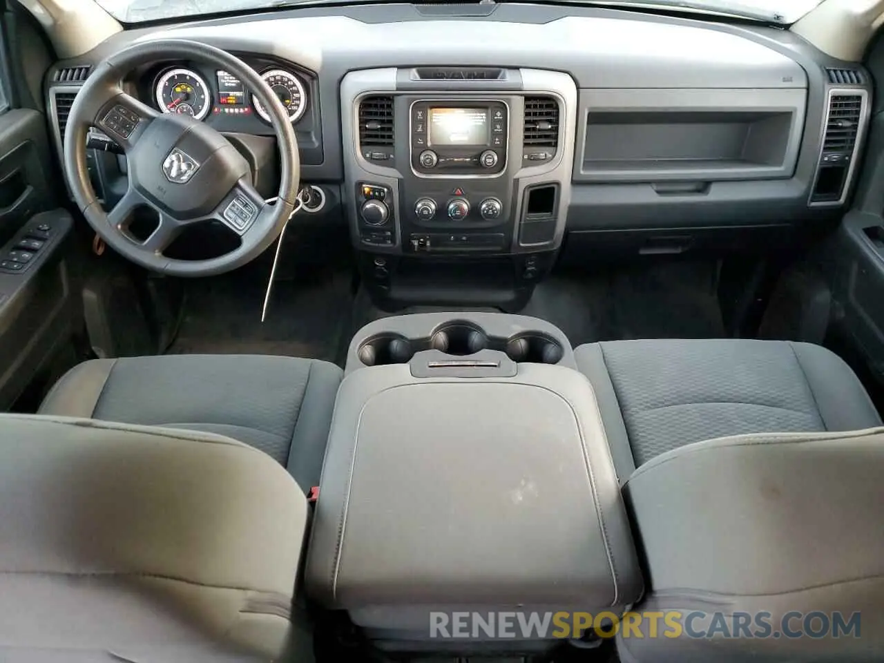8 fotografías del automóvil dañado 3C6RR7KG2LG205374 RAM 1500 2020