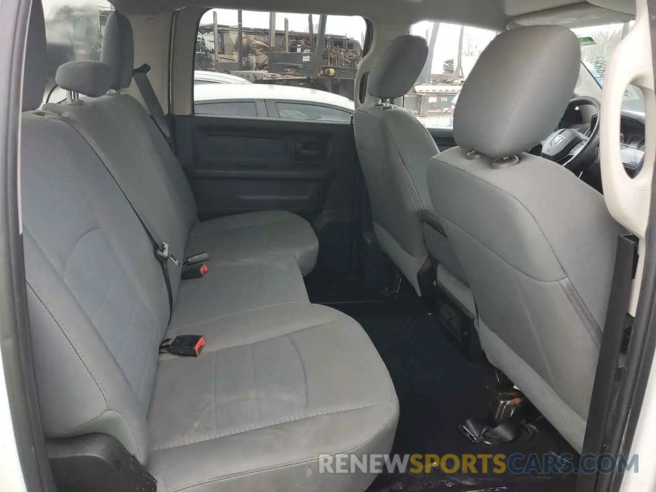 10 fotografías del automóvil dañado 3C6RR7KG6LG134244 RAM 1500 2020