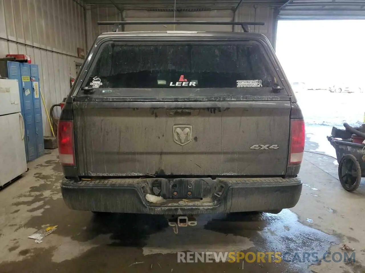 6 fotografías del automóvil dañado 3C6RR7KT3LG130696 RAM 1500 2020