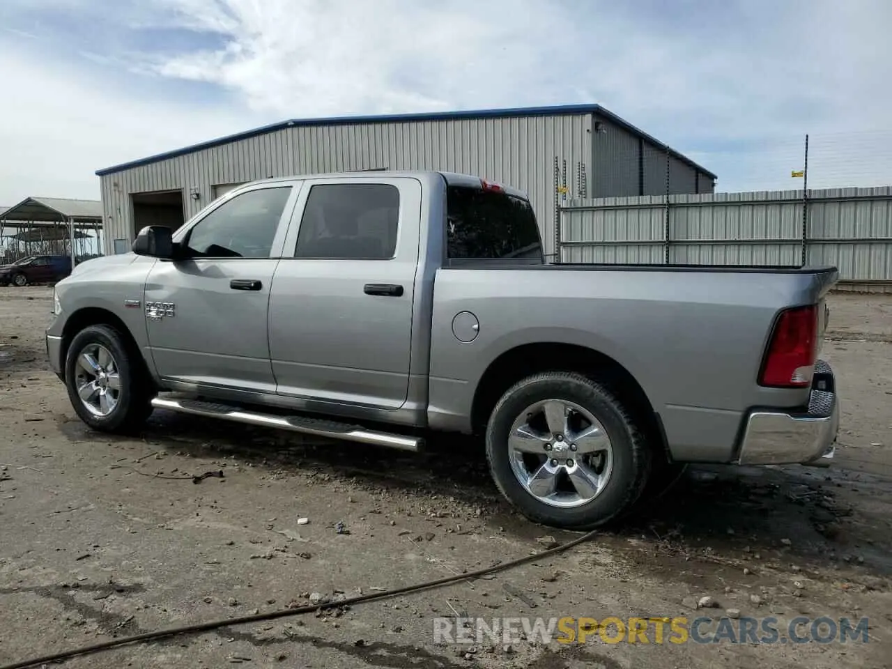 2 fotografías del automóvil dañado 3C6RR7KT4LG290716 RAM 1500 2020