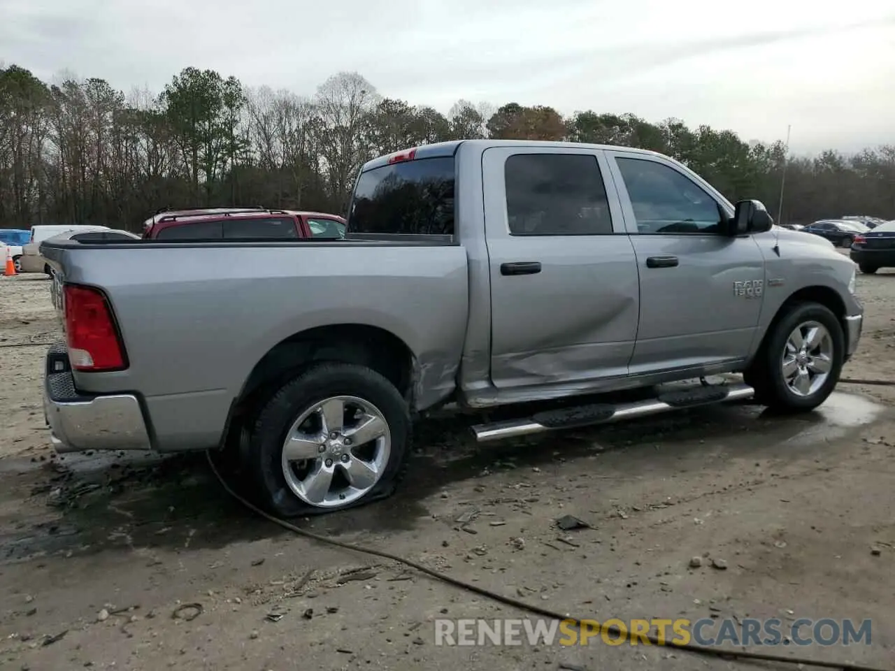 3 fotografías del automóvil dañado 3C6RR7KT4LG290716 RAM 1500 2020