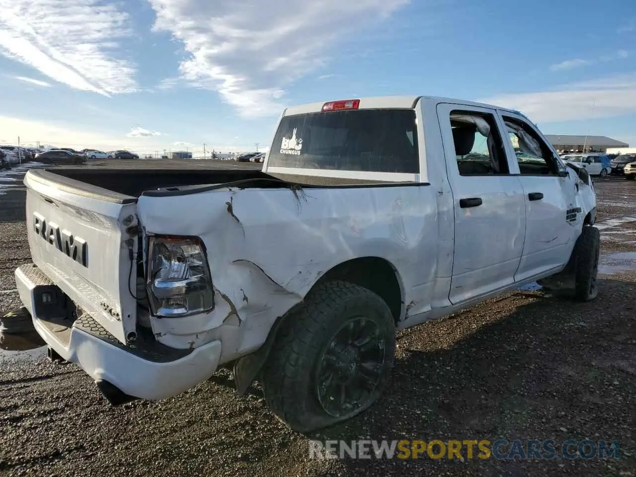 3 fotografías del automóvil dañado 3C6RR7KTXLG265819 RAM 1500 2020