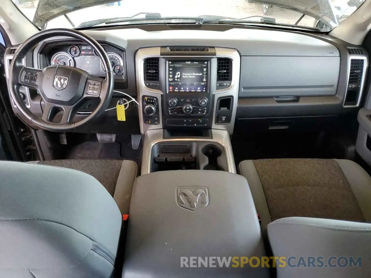 8 fotografías del automóvil dañado 3C6RR7LT8LG160873 RAM 1500 2020
