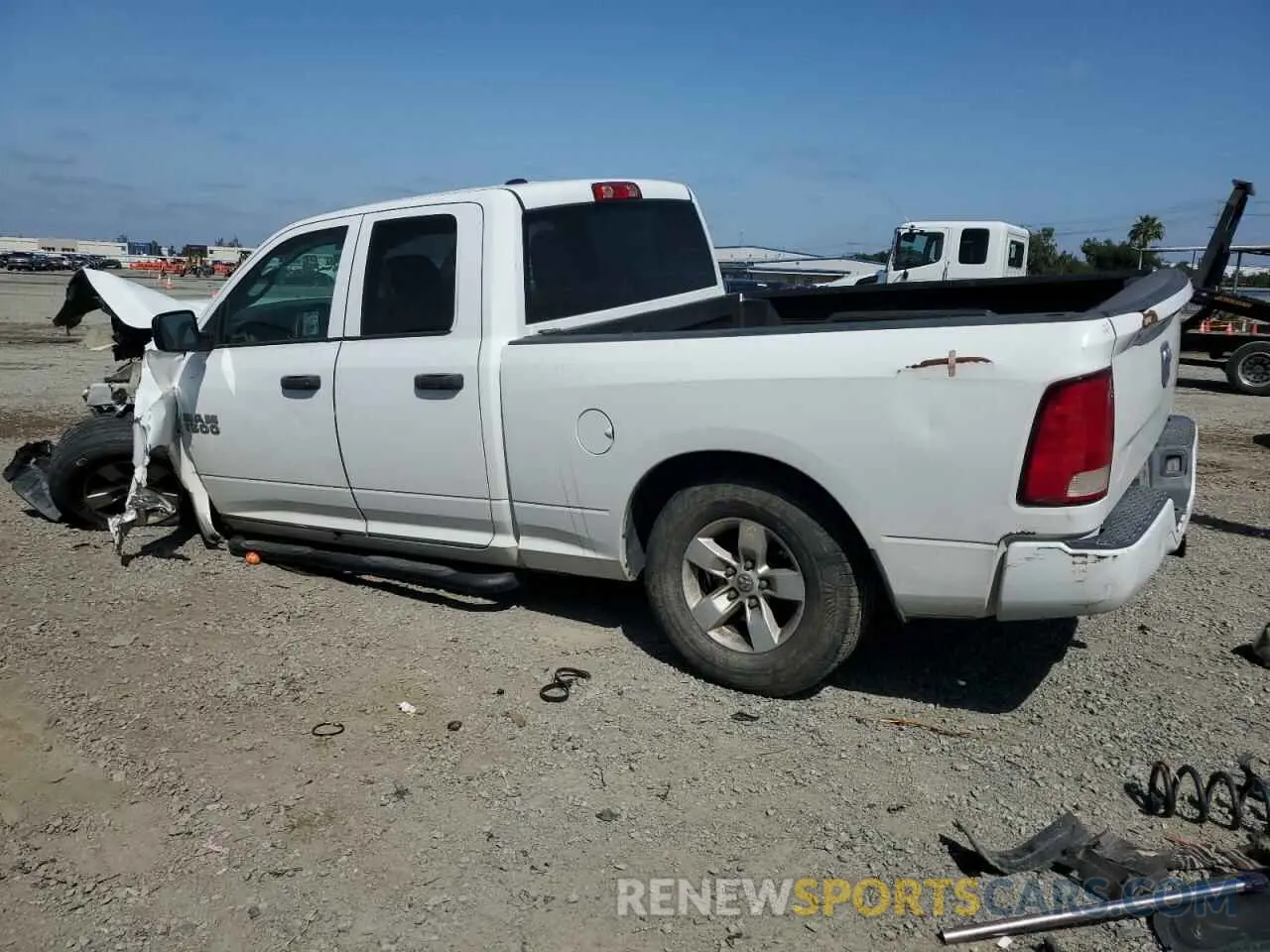 2 fotografías del automóvil dañado 1C6RR6FG5HS684409 RAM 1500 2021