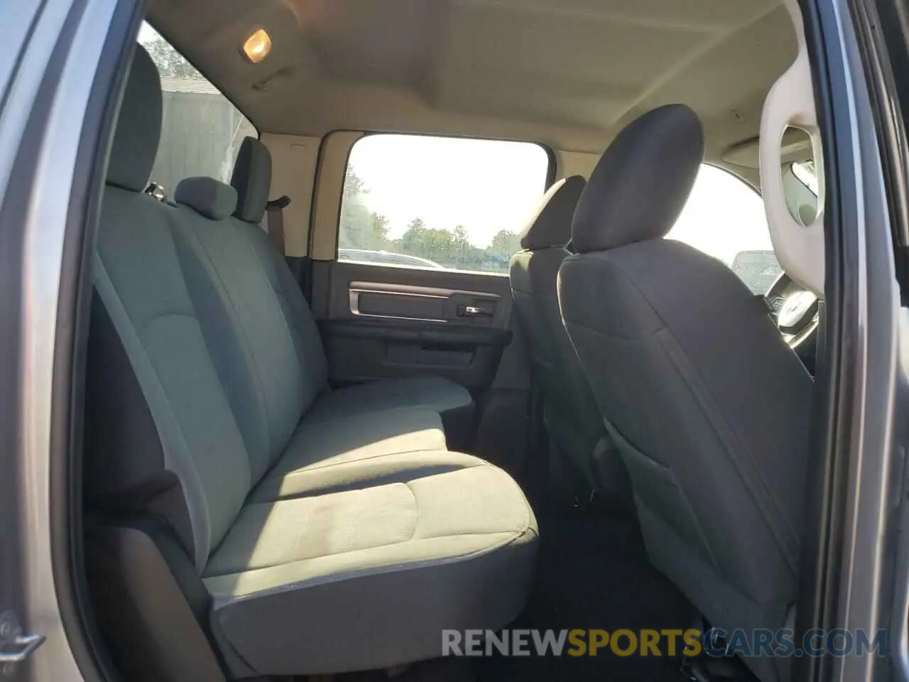 10 fotografías del automóvil dañado 1C6RR6LGXMS531748 RAM 1500 2021