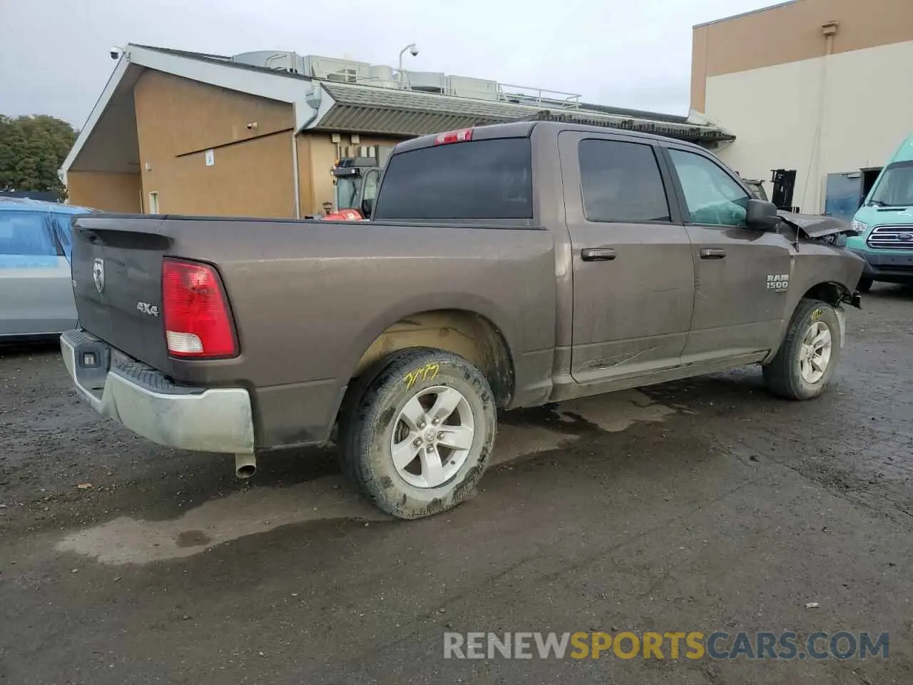 3 fotografías del automóvil dañado 1C6RR7LG5MS532019 RAM 1500 2021