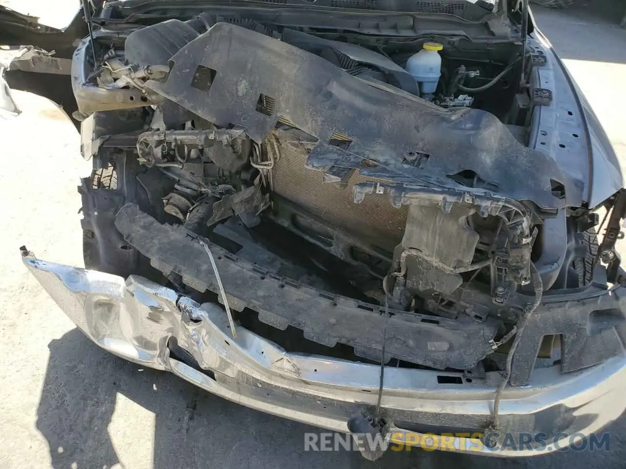 11 fotografías del automóvil dañado 1C6RR7LG7MS532166 RAM 1500 2021