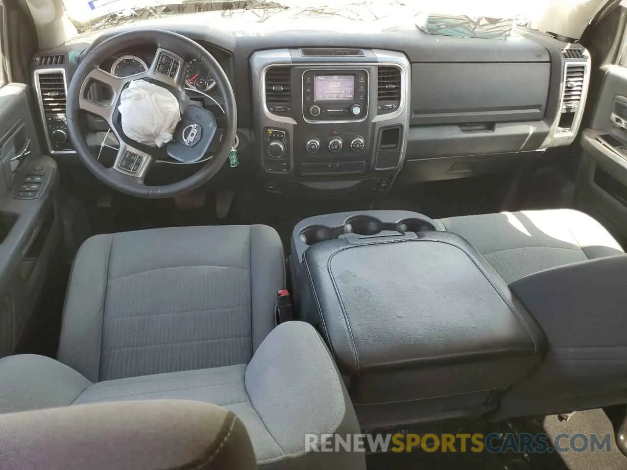 8 fotografías del automóvil dañado 1C6RR7LG7MS532166 RAM 1500 2021