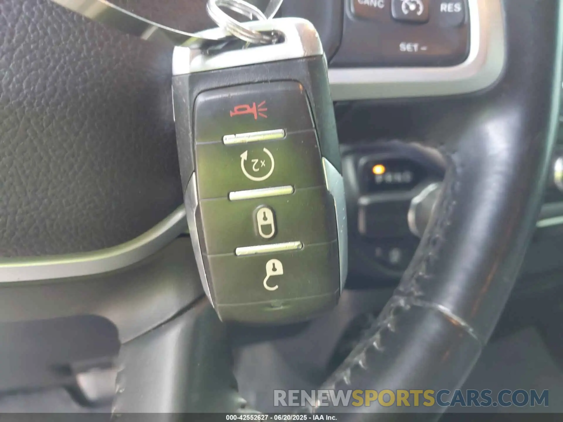 11 fotografías del automóvil dañado 1C6RREBG0MN752690 RAM 1500 2021
