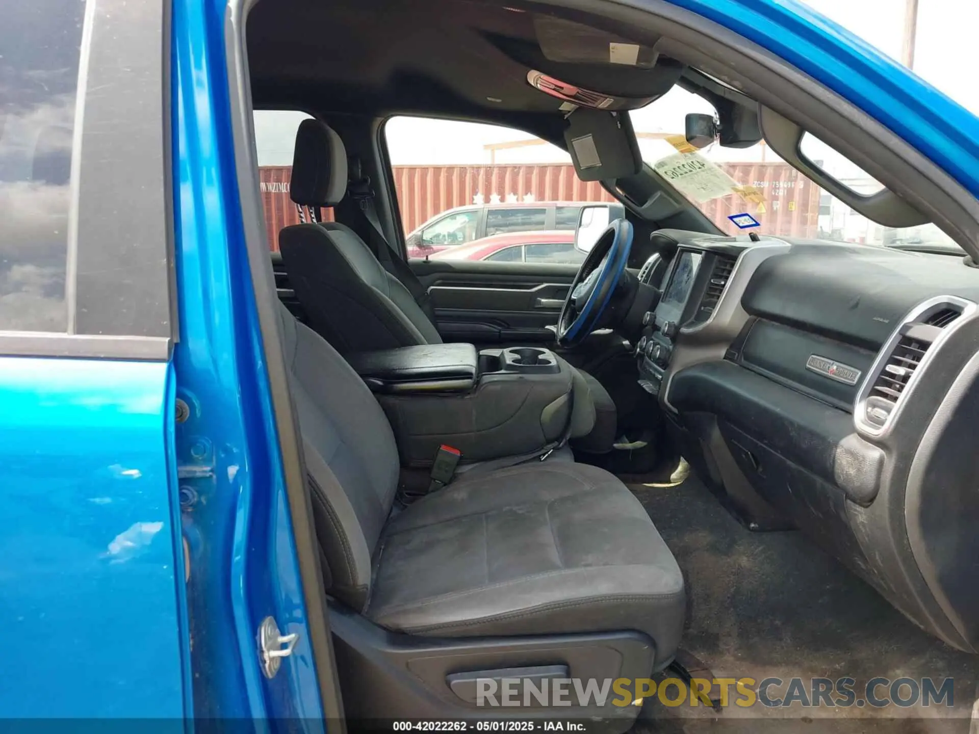 5 fotografías del automóvil dañado 1C6RREBG7MN708959 RAM 1500 2021