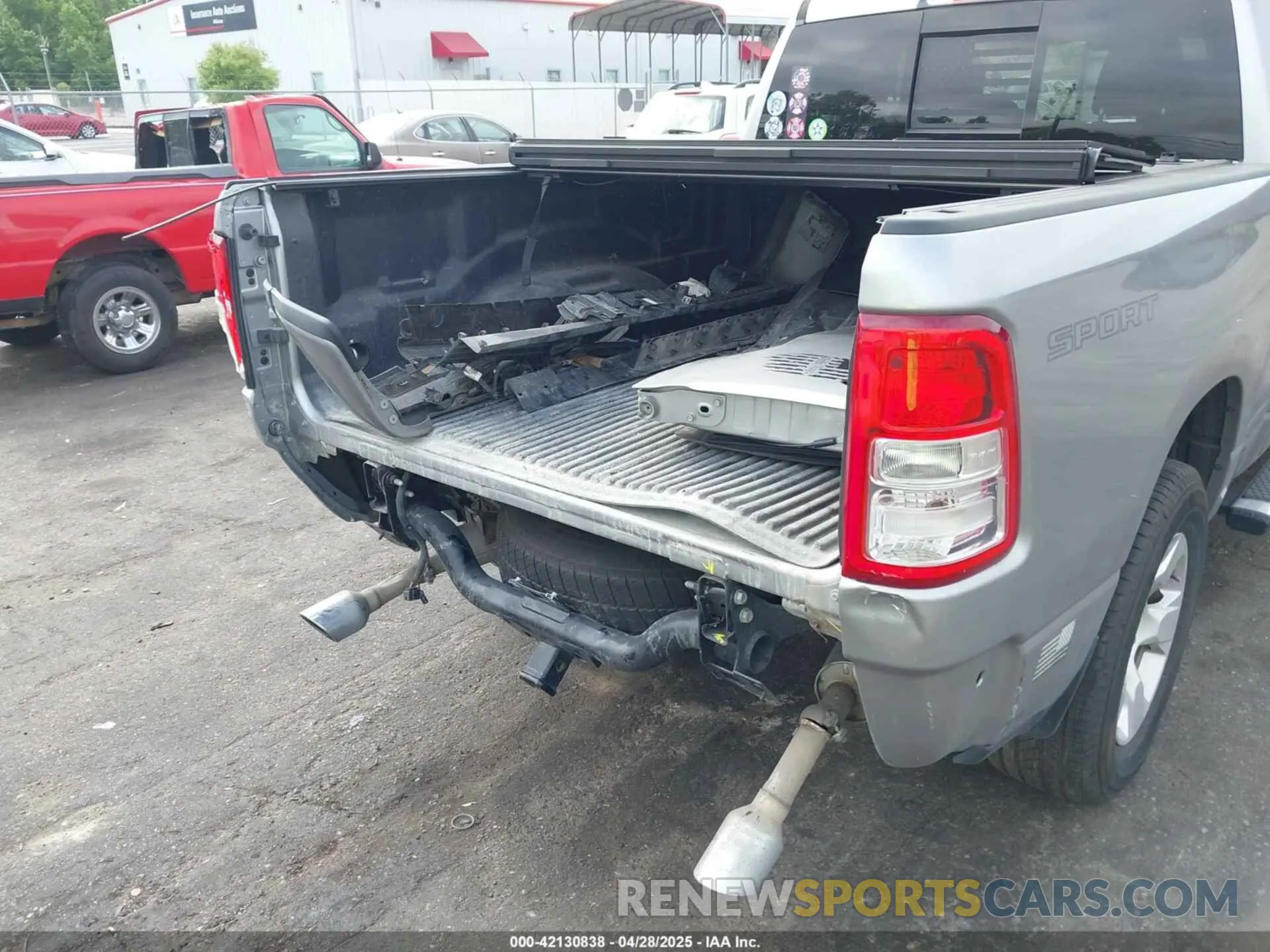 6 fotografías del automóvil dañado 1C6RREBT7MN801896 RAM 1500 2021