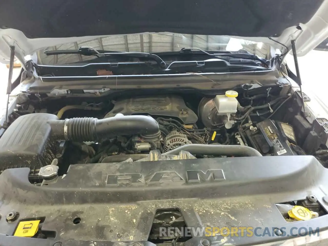 11 fotografías del automóvil dañado 1C6RREBT8MN625392 RAM 1500 2021