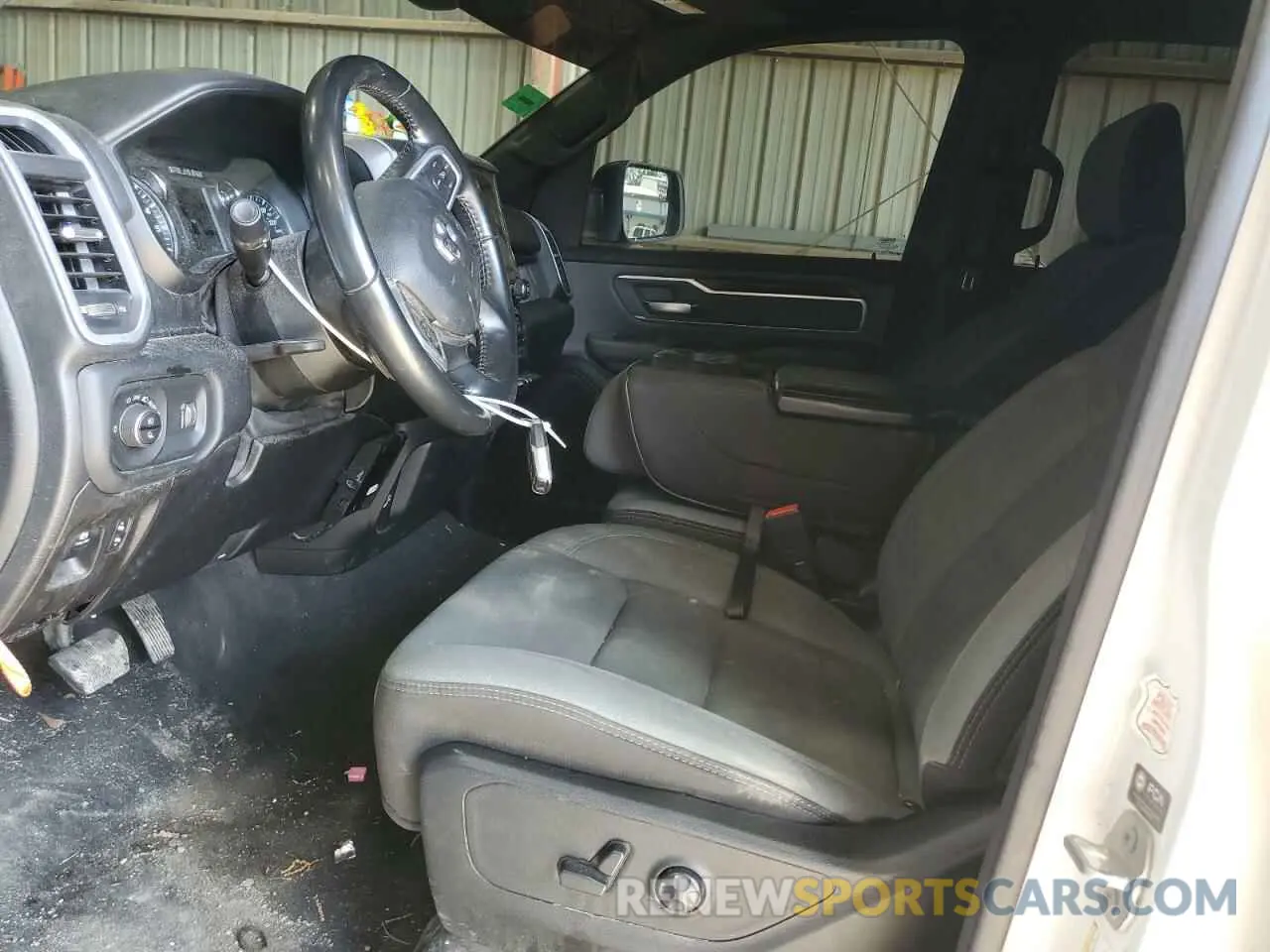 7 fotografías del automóvil dañado 1C6RREBT8MN625392 RAM 1500 2021