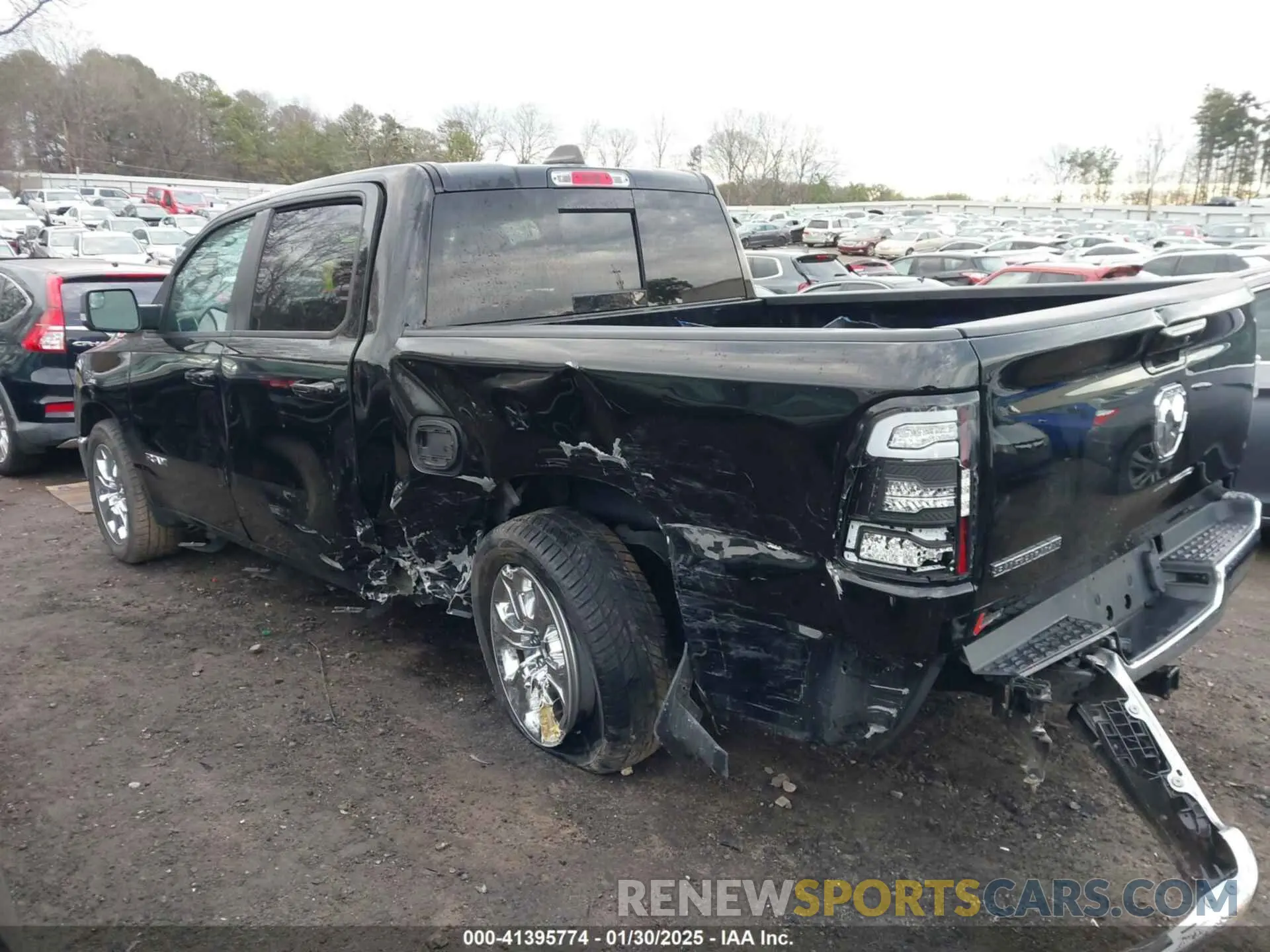 13 fotografías del automóvil dañado 1C6RREFG1MN532758 RAM 1500 2021