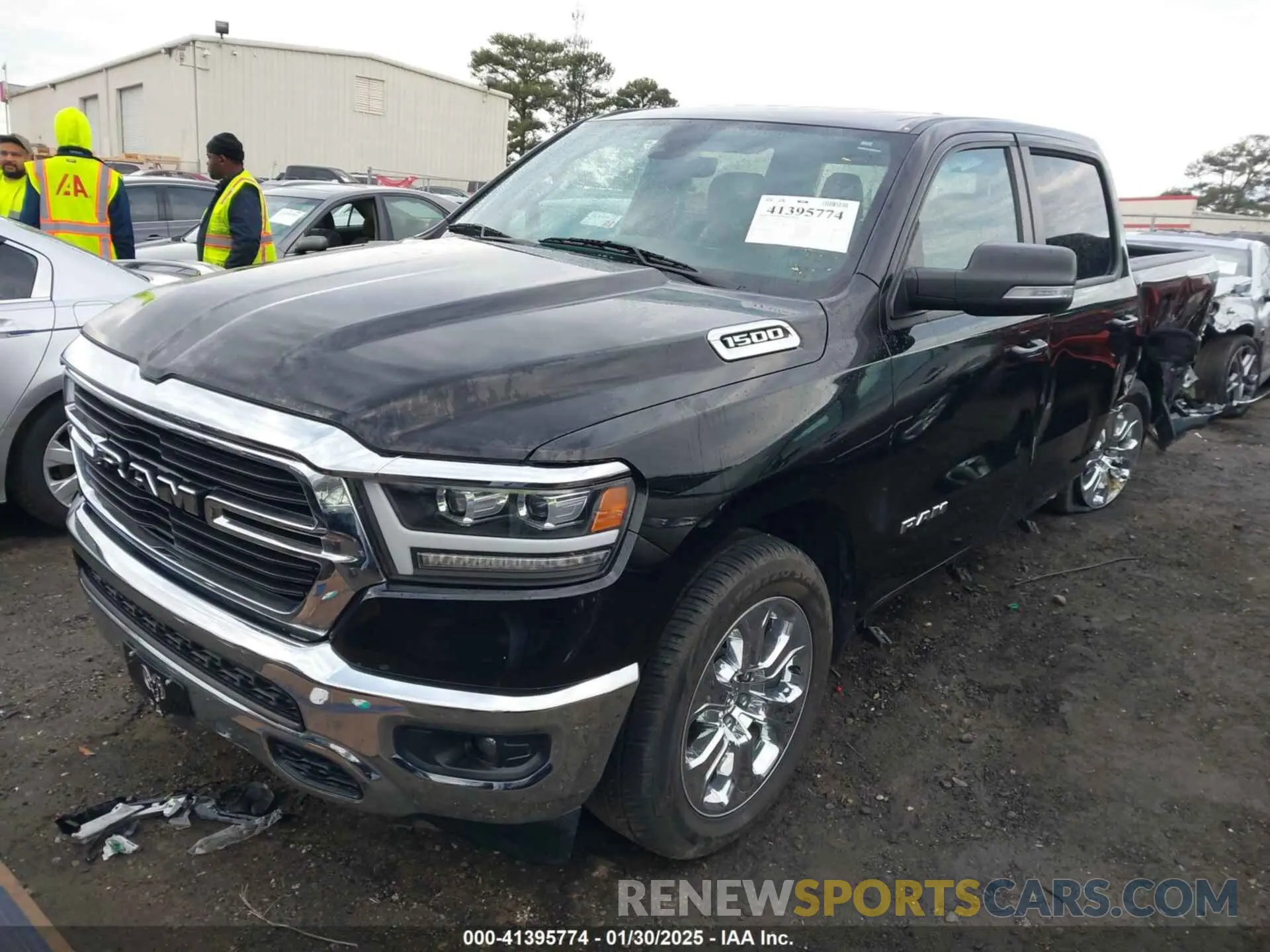 2 fotografías del automóvil dañado 1C6RREFG1MN532758 RAM 1500 2021