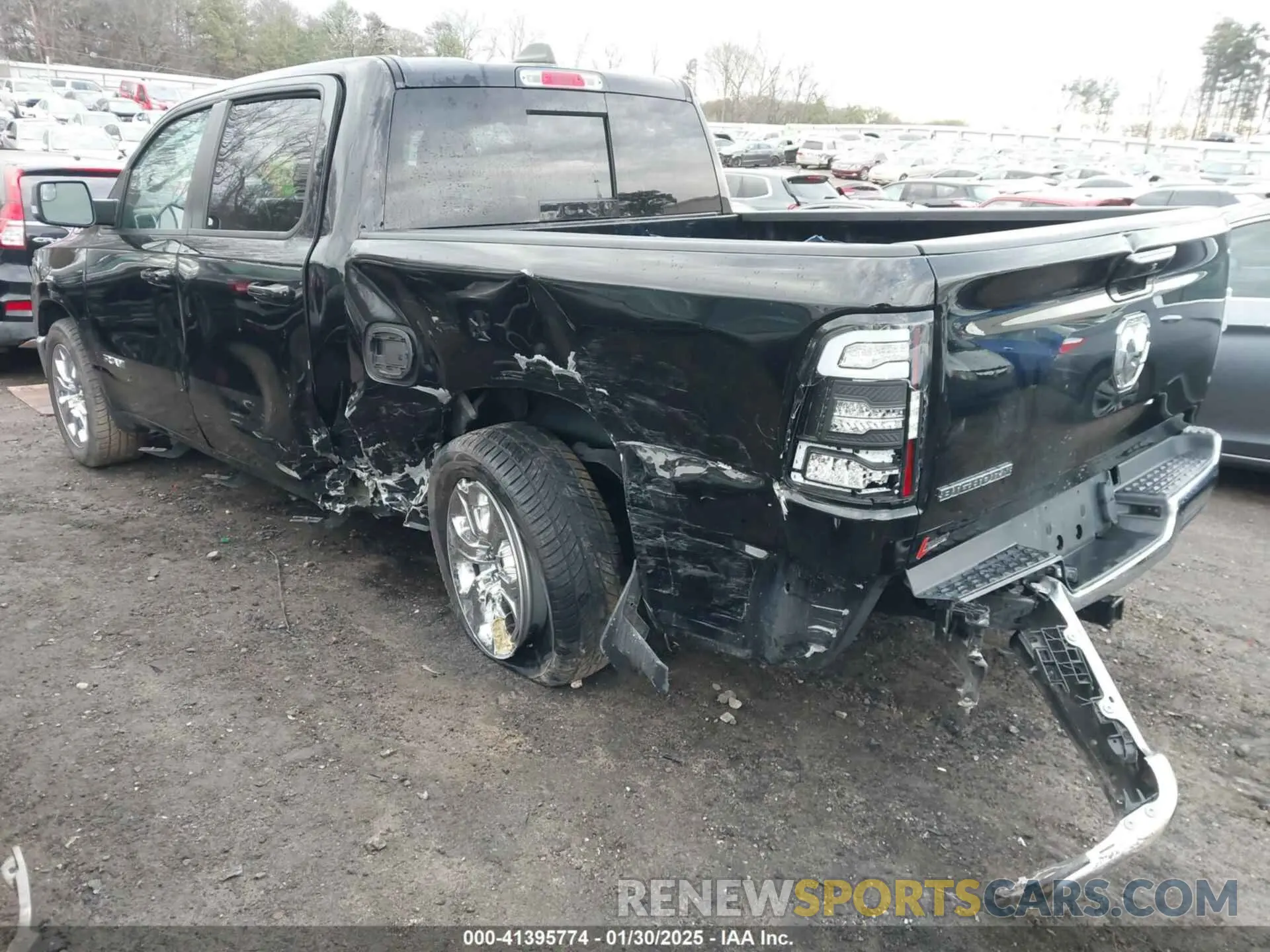 3 fotografías del automóvil dañado 1C6RREFG1MN532758 RAM 1500 2021