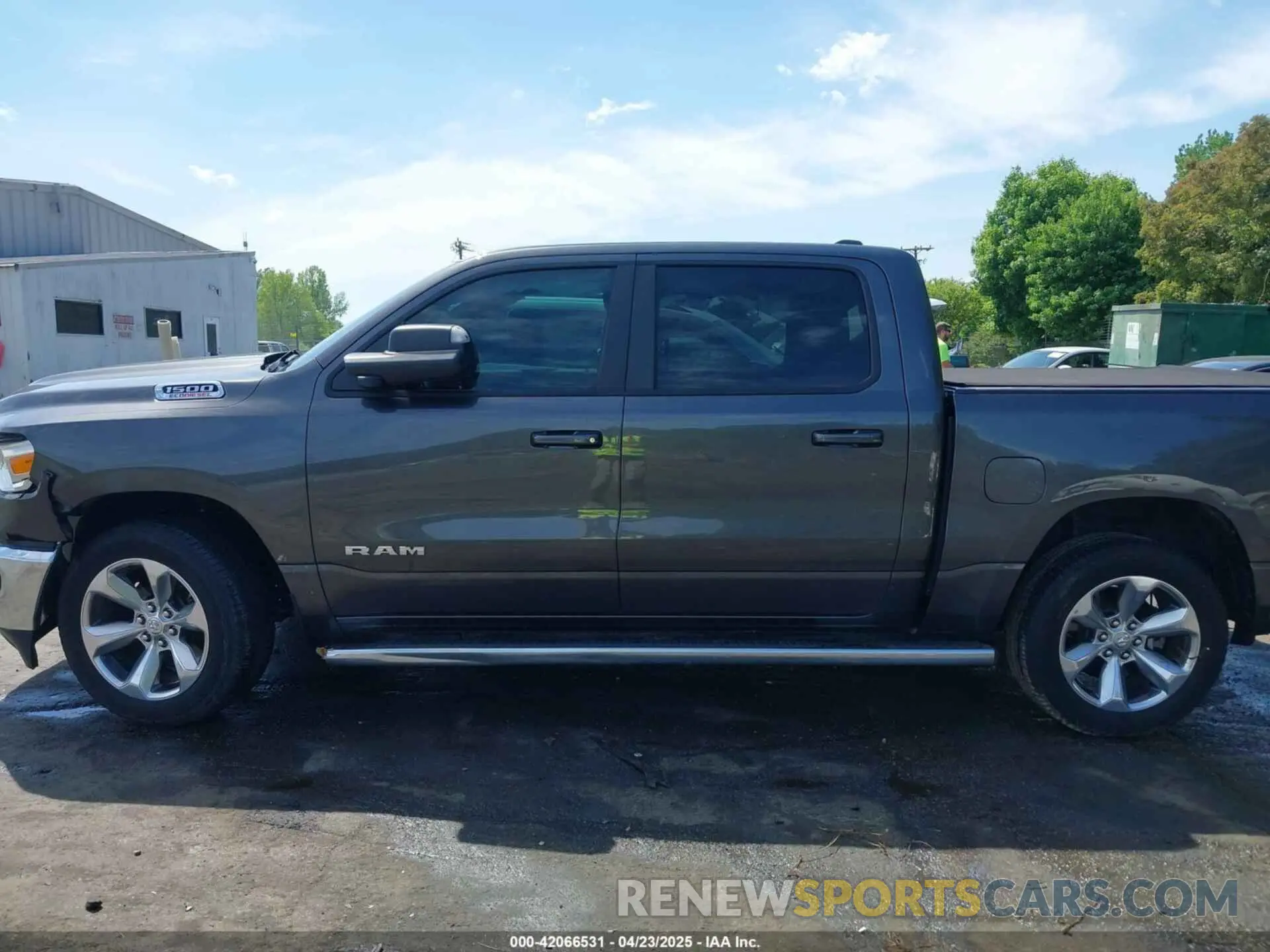 13 fotografías del automóvil dañado 1C6RREFM5MN813578 RAM 1500 2021