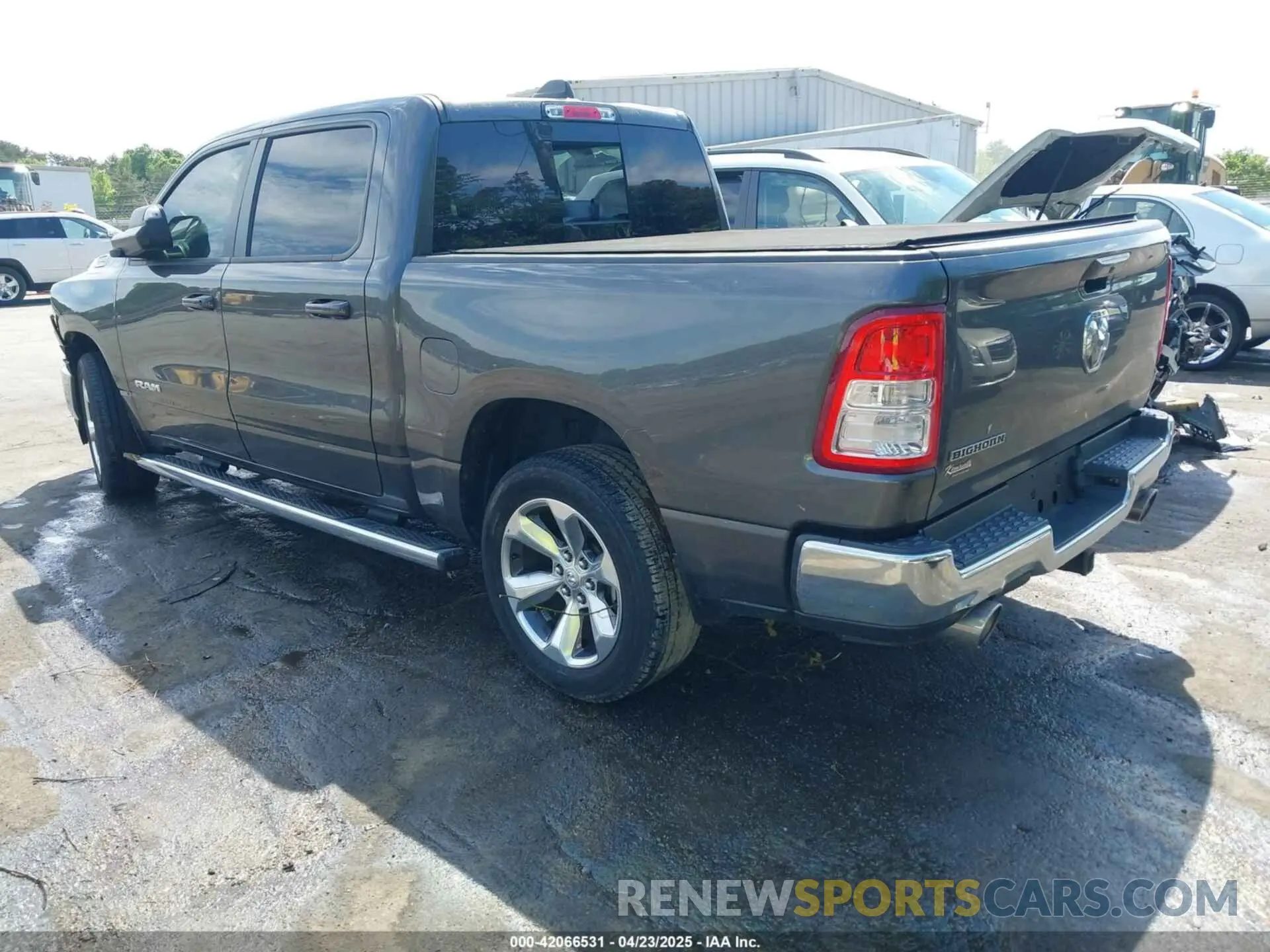 3 fotografías del automóvil dañado 1C6RREFM5MN813578 RAM 1500 2021