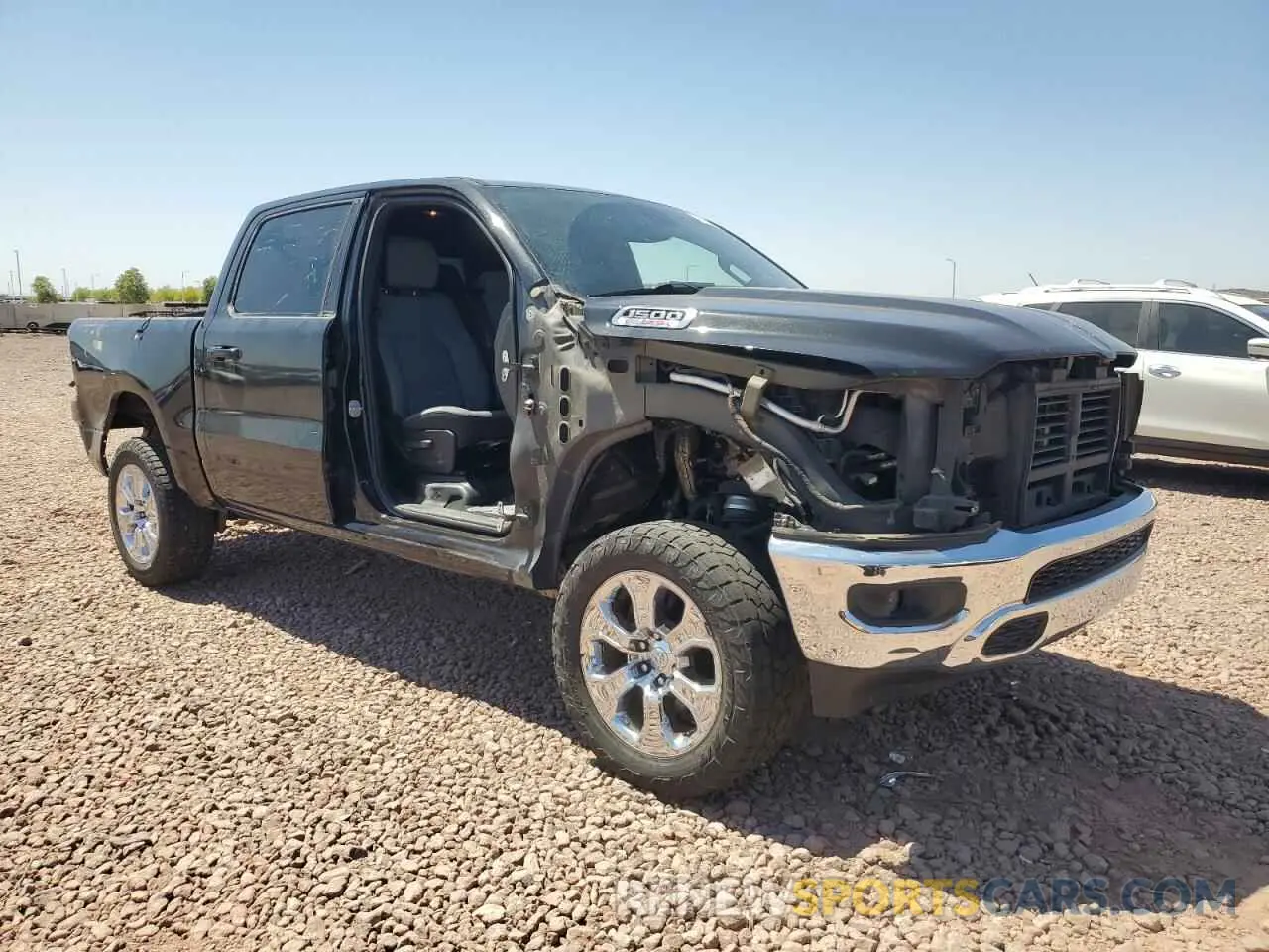 4 fotografías del automóvil dañado 1C6RREFM7MN712008 RAM 1500 2021