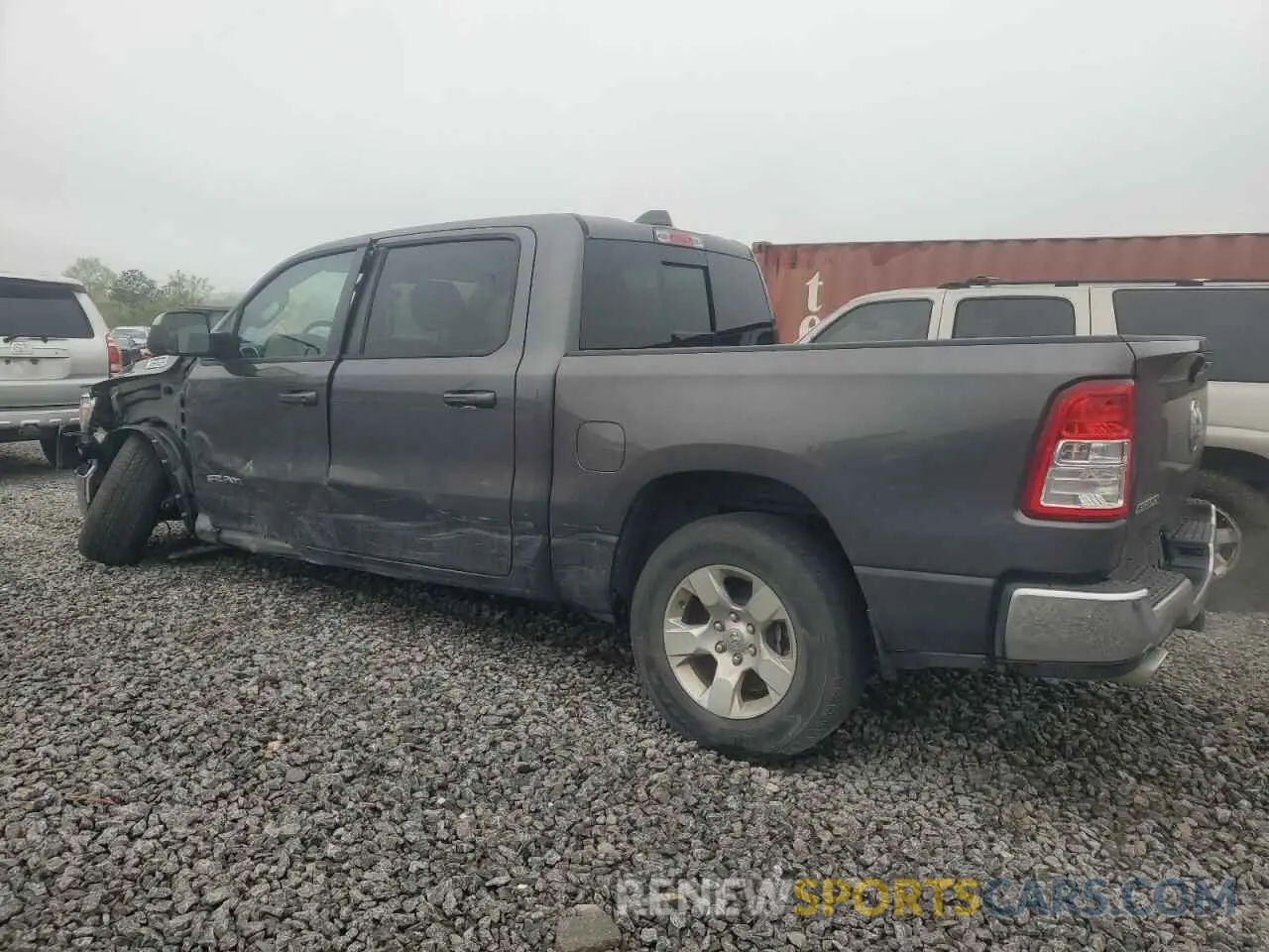 2 fotografías del automóvil dañado 1C6RREFT0MN631682 RAM 1500 2021