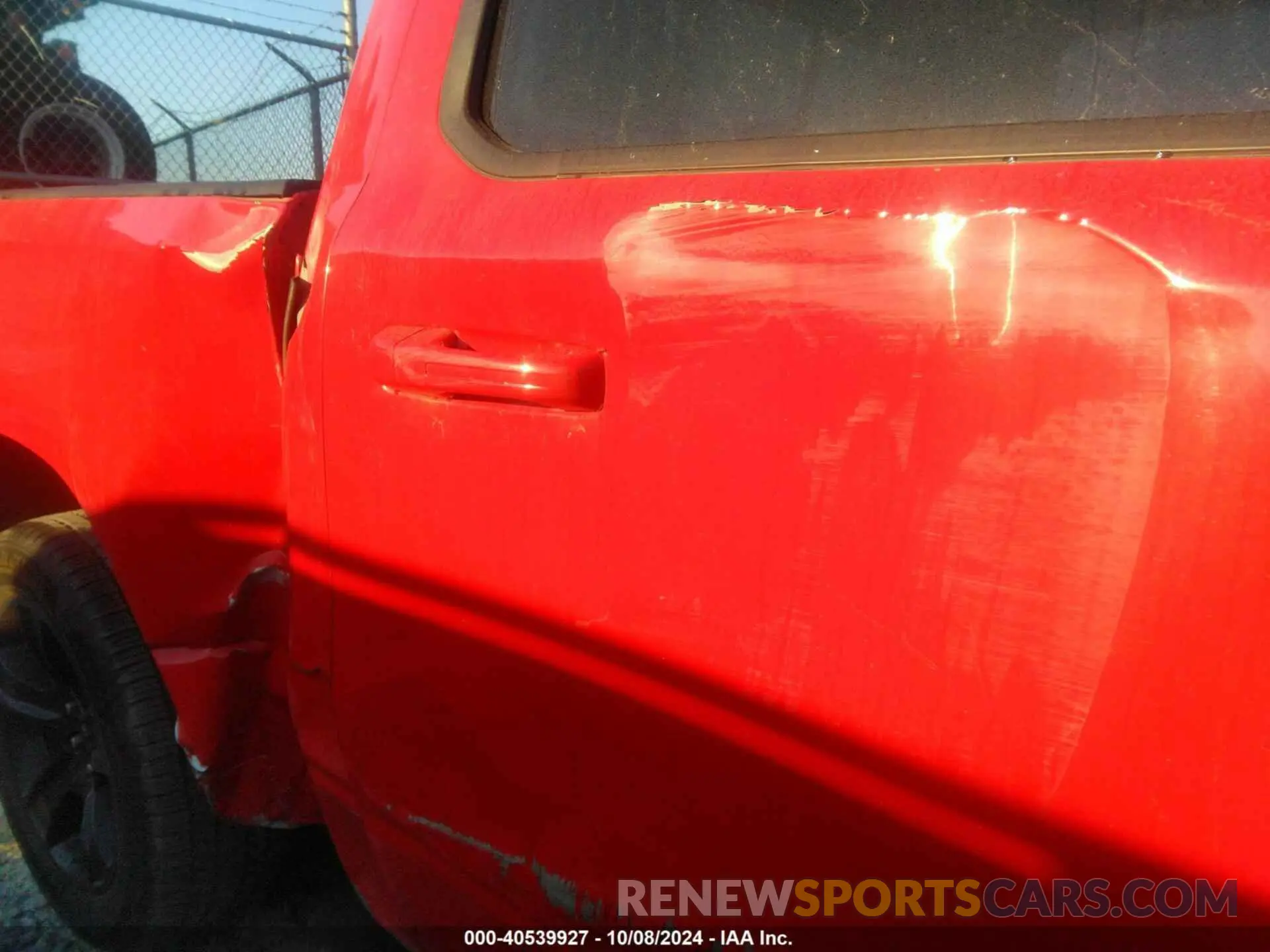 6 fotografías del automóvil dañado 1C6RREFT0MN658669 RAM 1500 2021