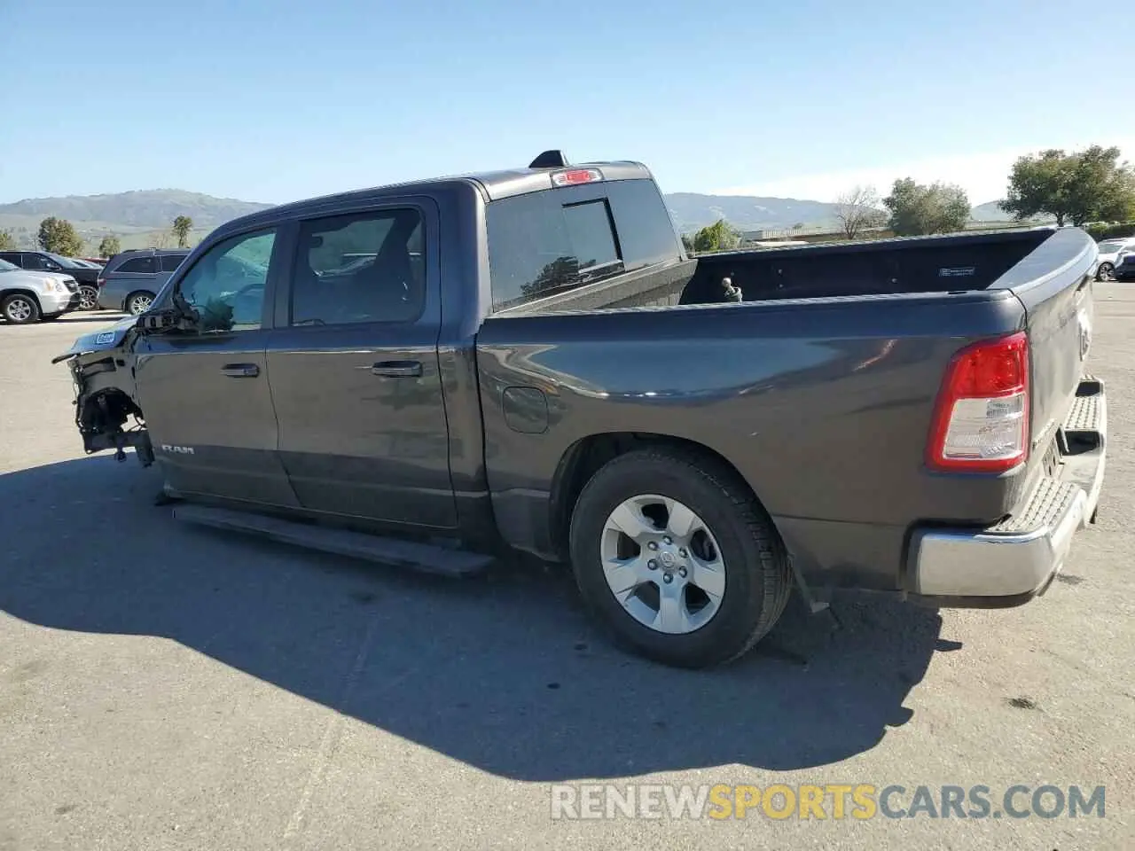 2 fotografías del automóvil dañado 1C6RREFT3MN710277 RAM 1500 2021