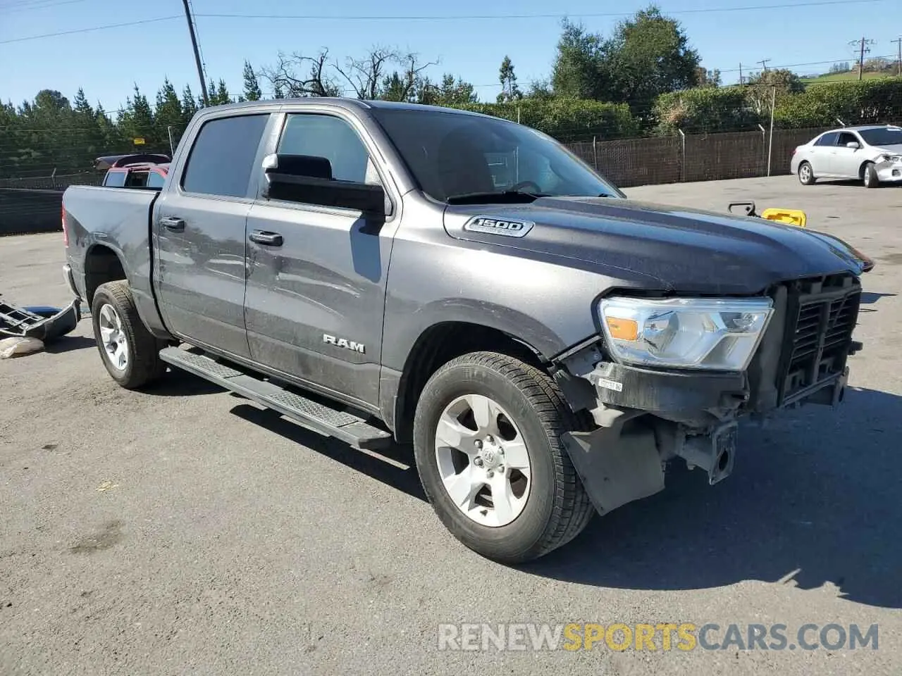4 fotografías del automóvil dañado 1C6RREFT3MN710277 RAM 1500 2021