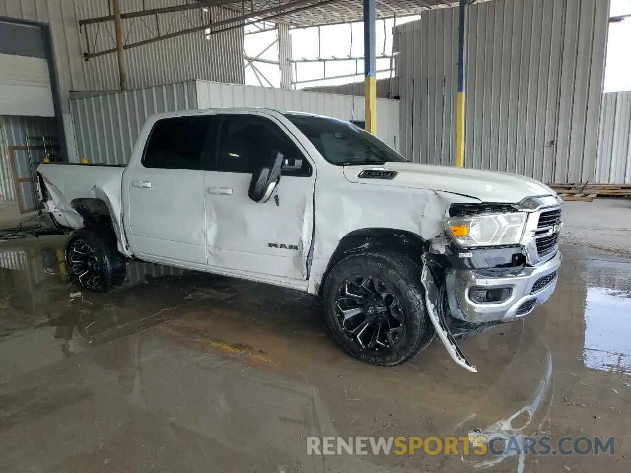 4 fotografías del automóvil dañado 1C6RREFT3MN768244 RAM 1500 2021