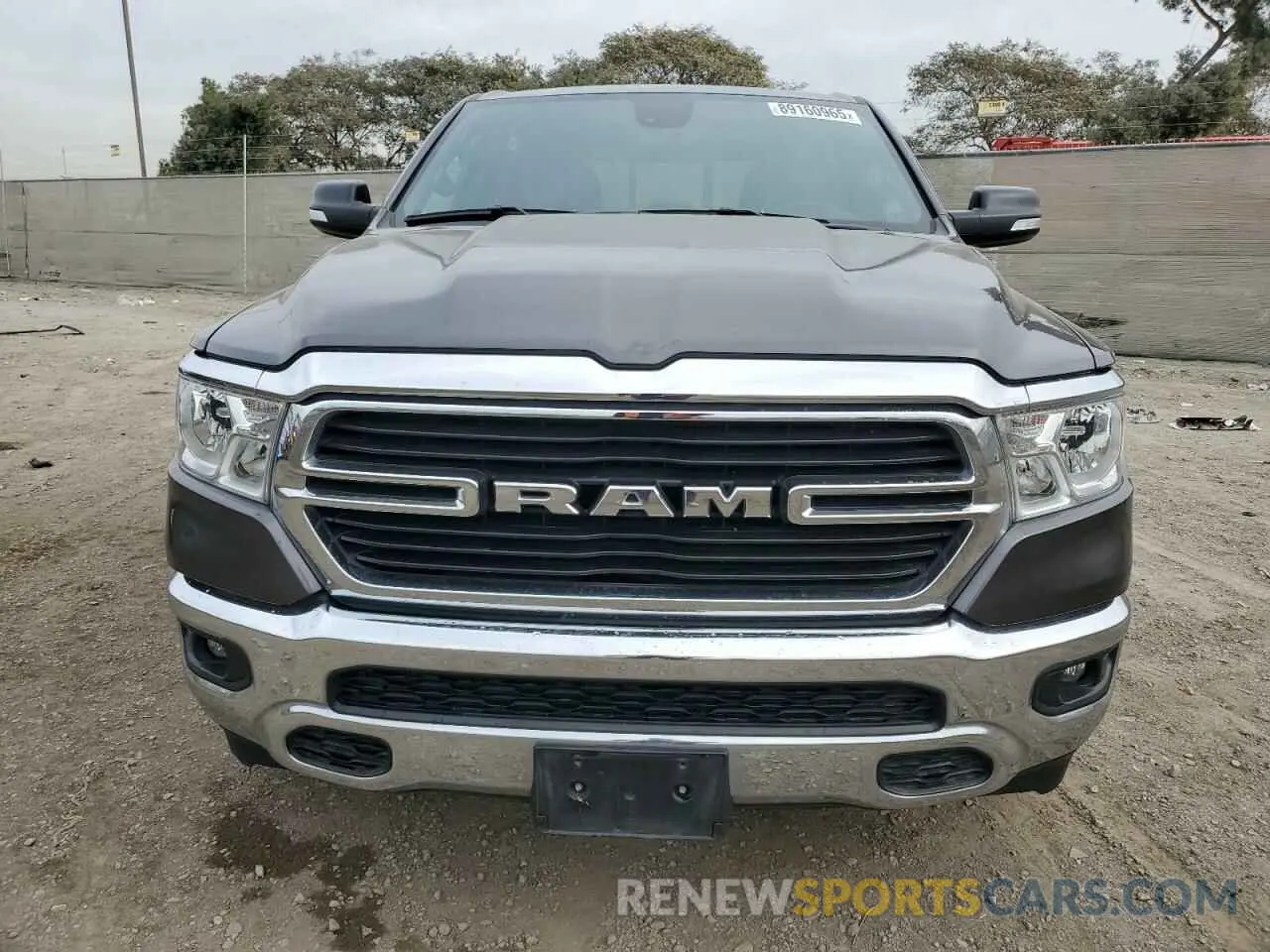 5 fotografías del automóvil dañado 1C6RREFT4MN631569 RAM 1500 2021