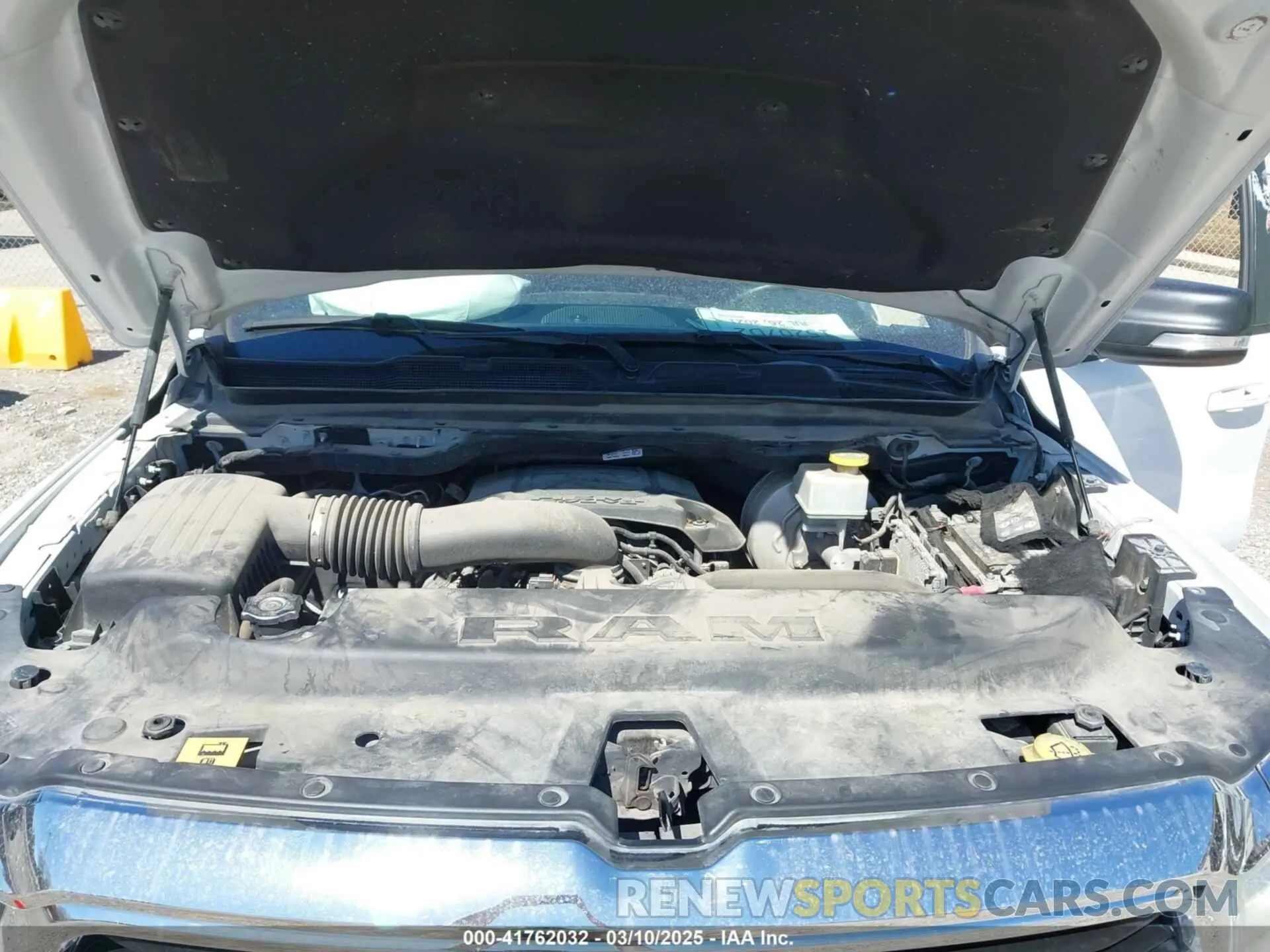 10 fotografías del automóvil dañado 1C6RREFT4MN708750 RAM 1500 2021