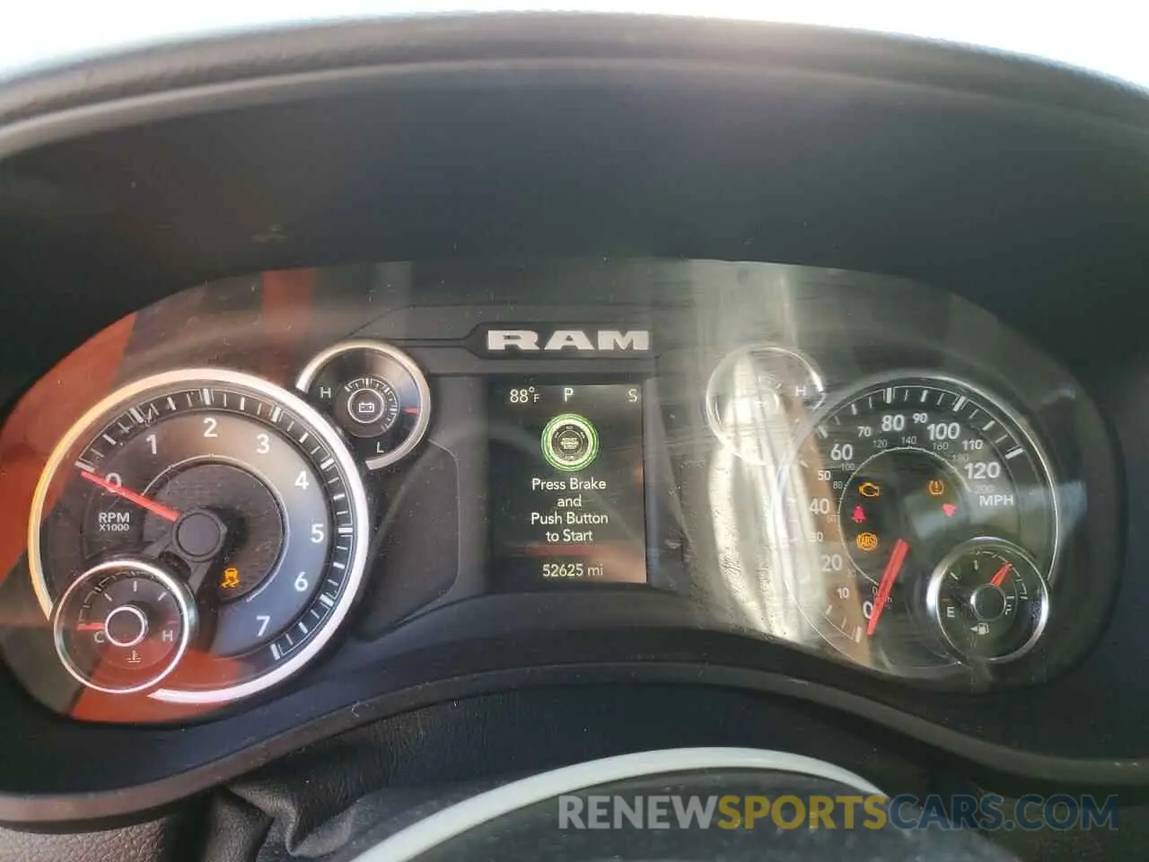 9 fotografías del automóvil dañado 1C6RREFT5MN690677 RAM 1500 2021