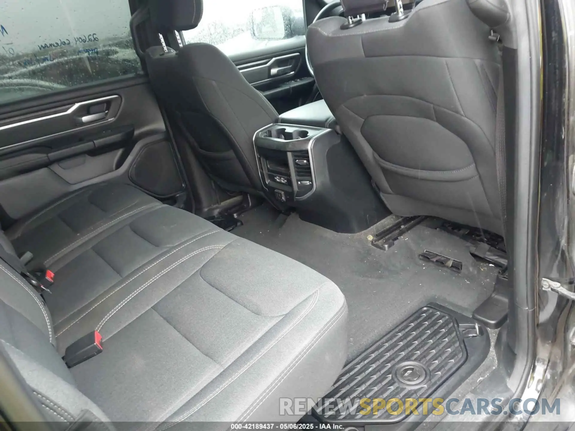 8 fotografías del automóvil dañado 1C6RREFT6MN709754 RAM 1500 2021