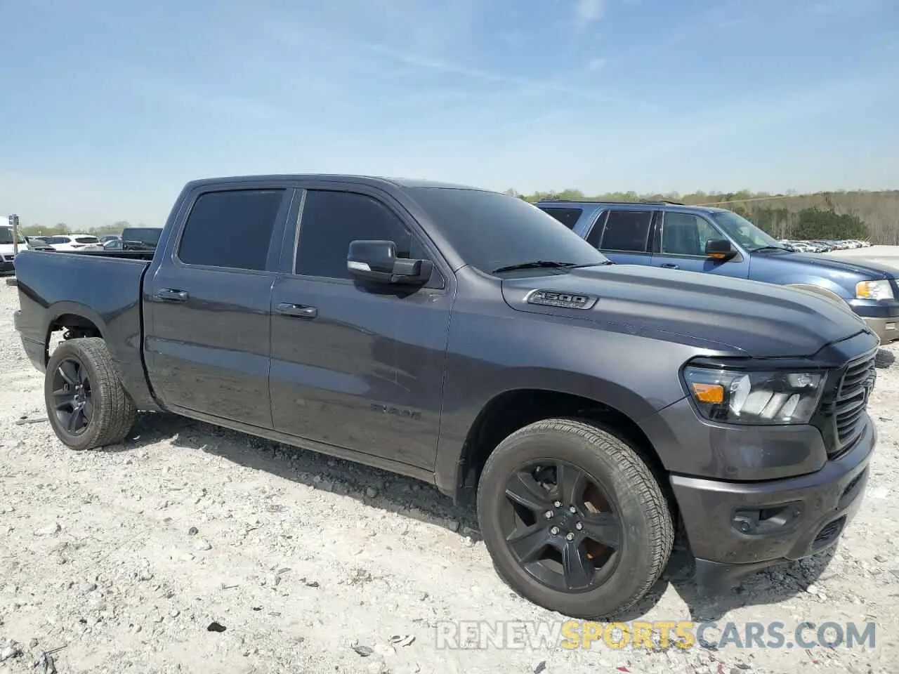 4 fotografías del automóvil dañado 1C6RREFT7MN542997 RAM 1500 2021