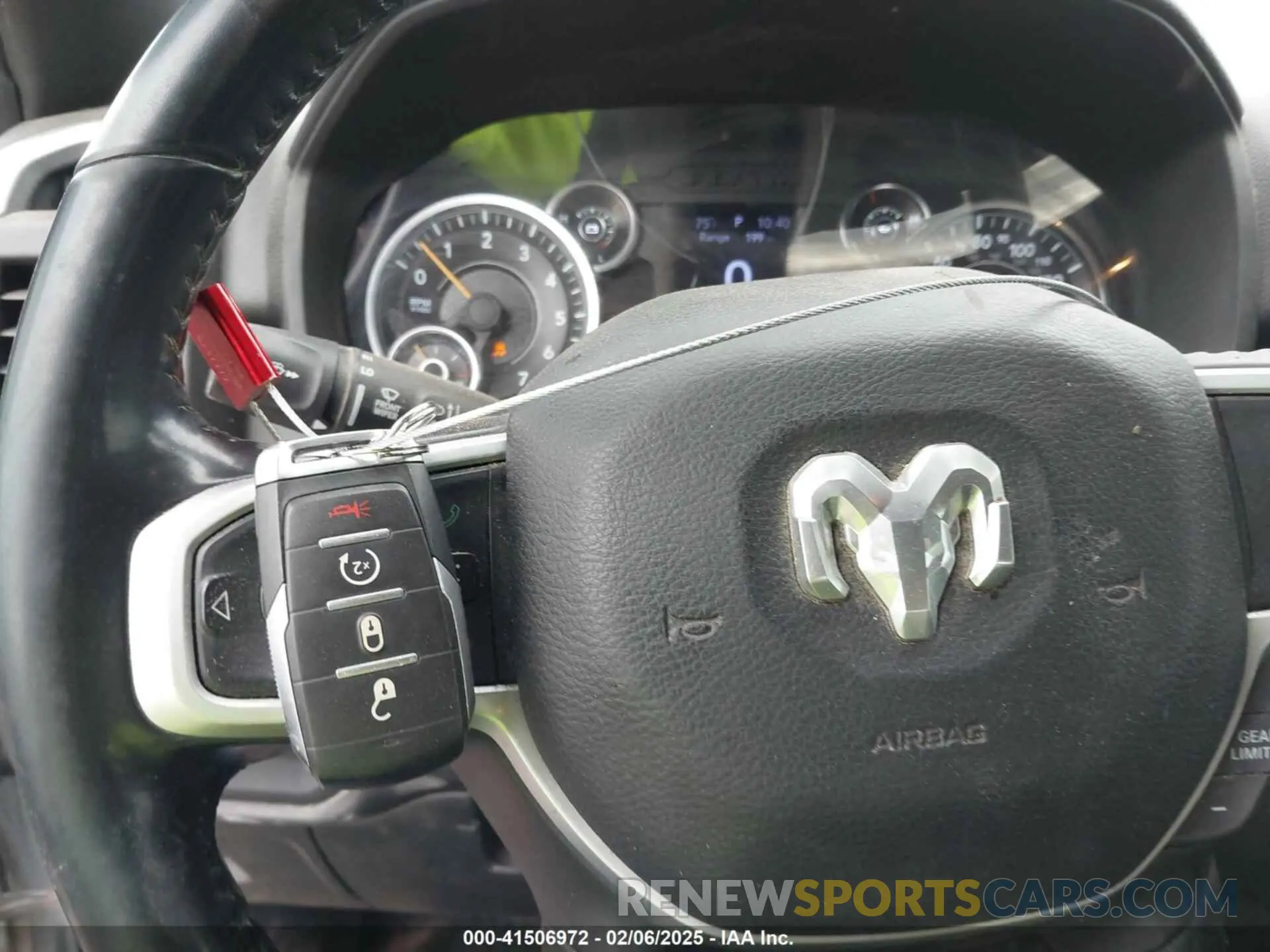 11 fotografías del automóvil dañado 1C6RREFTXMN501974 RAM 1500 2021