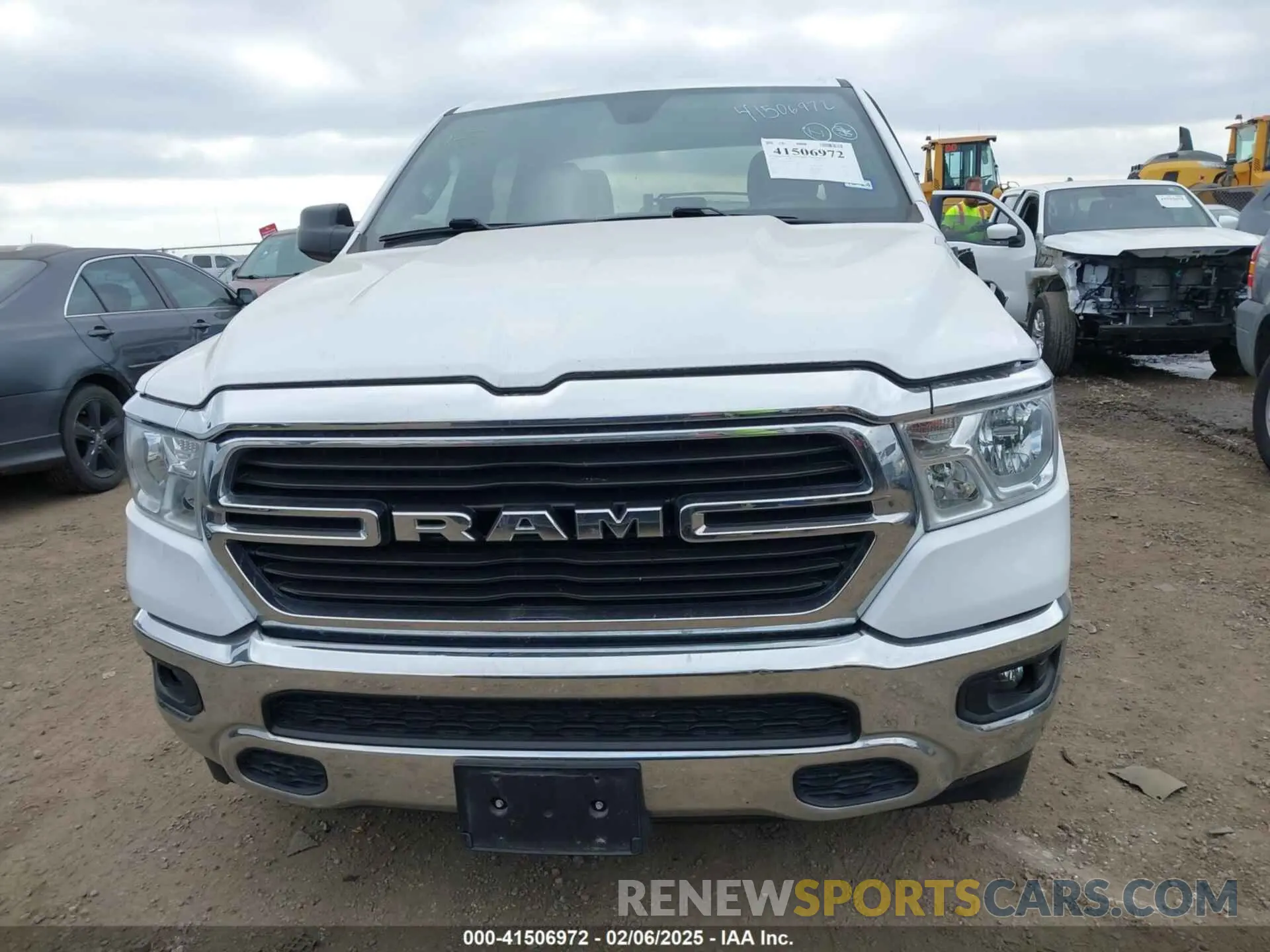 13 fotografías del automóvil dañado 1C6RREFTXMN501974 RAM 1500 2021