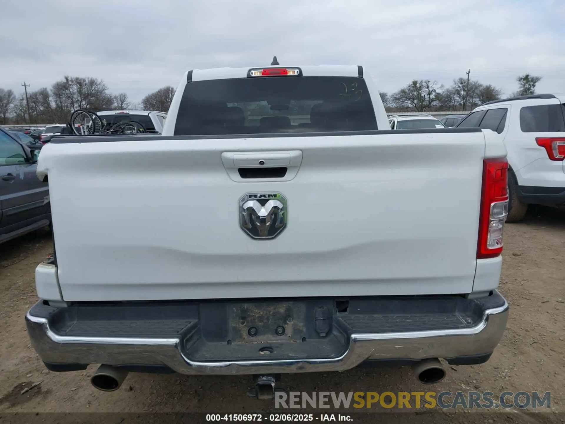 17 fotografías del automóvil dañado 1C6RREFTXMN501974 RAM 1500 2021