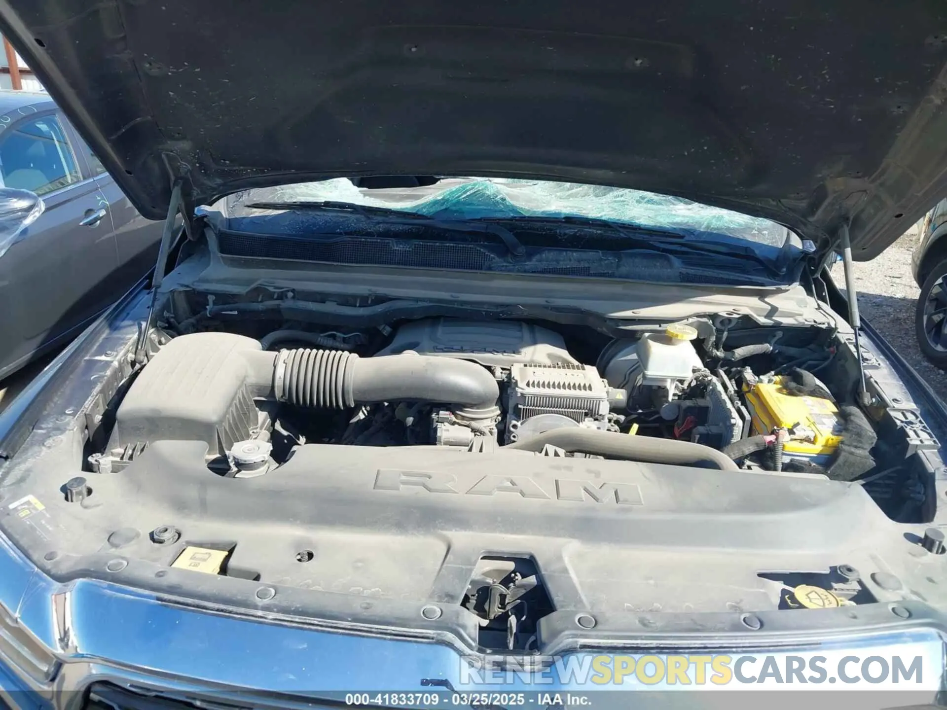 10 fotografías del automóvil dañado 1C6RREHT1MN711781 RAM 1500 2021