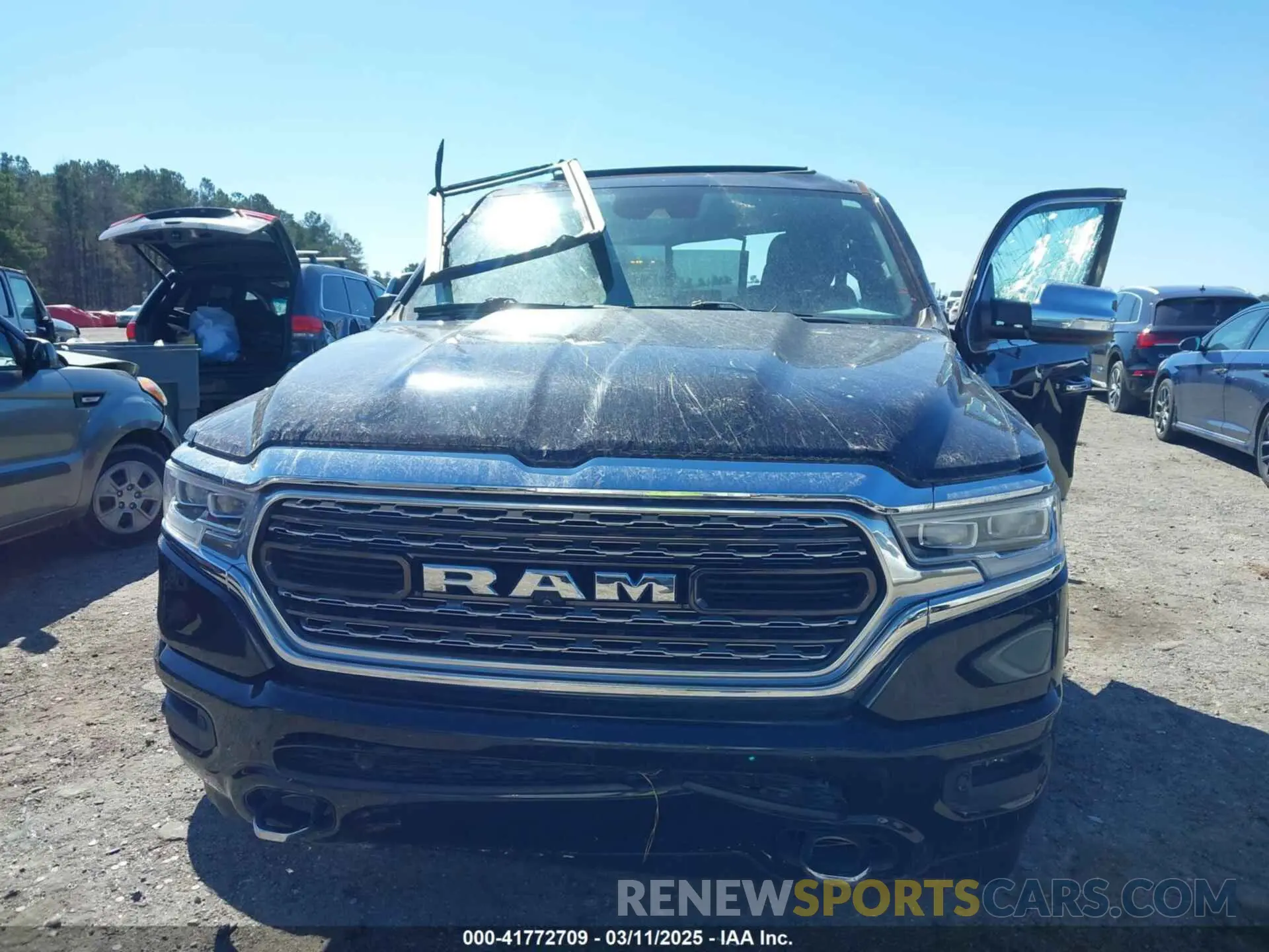 11 fotografías del automóvil dañado 1C6RREHT6MN501709 RAM 1500 2021